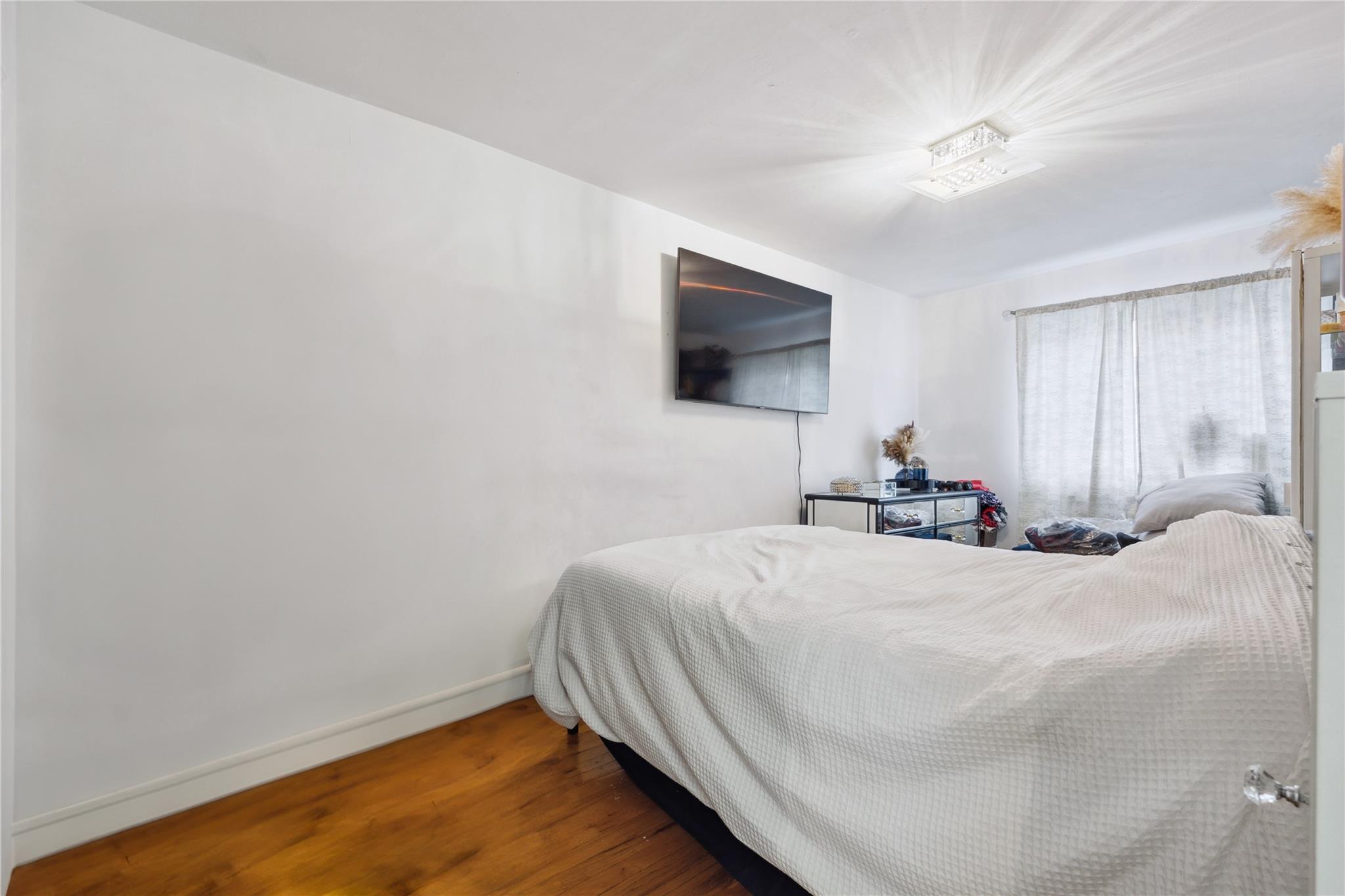 #18 photo, 740 Adee Avenue, ブロンクス区 Bronx , NY 10467