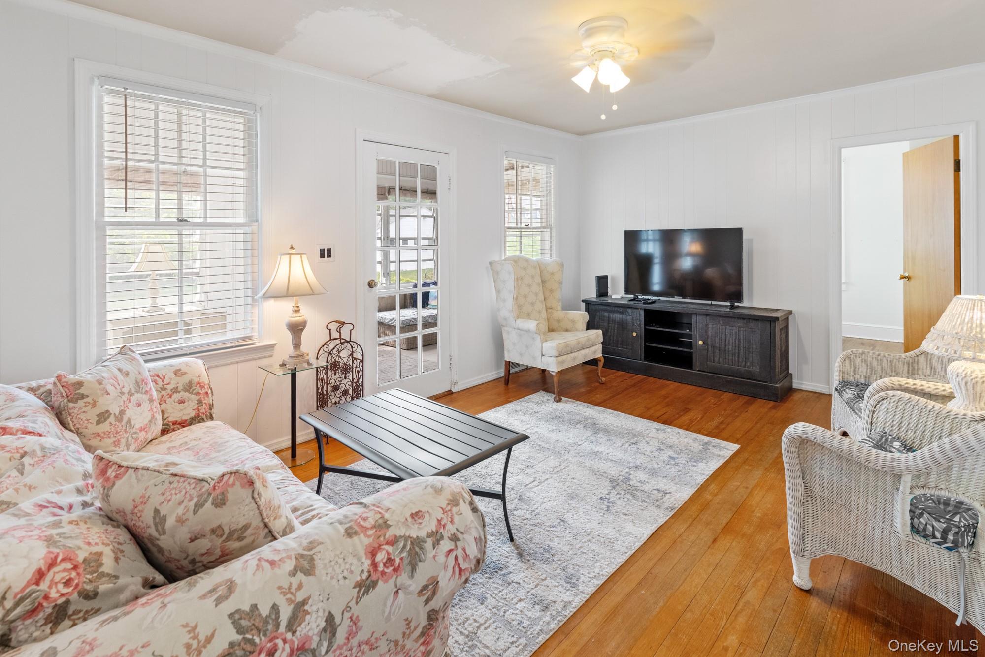 #8 photo, 64 Point Street, South Jamesport , NY 11970