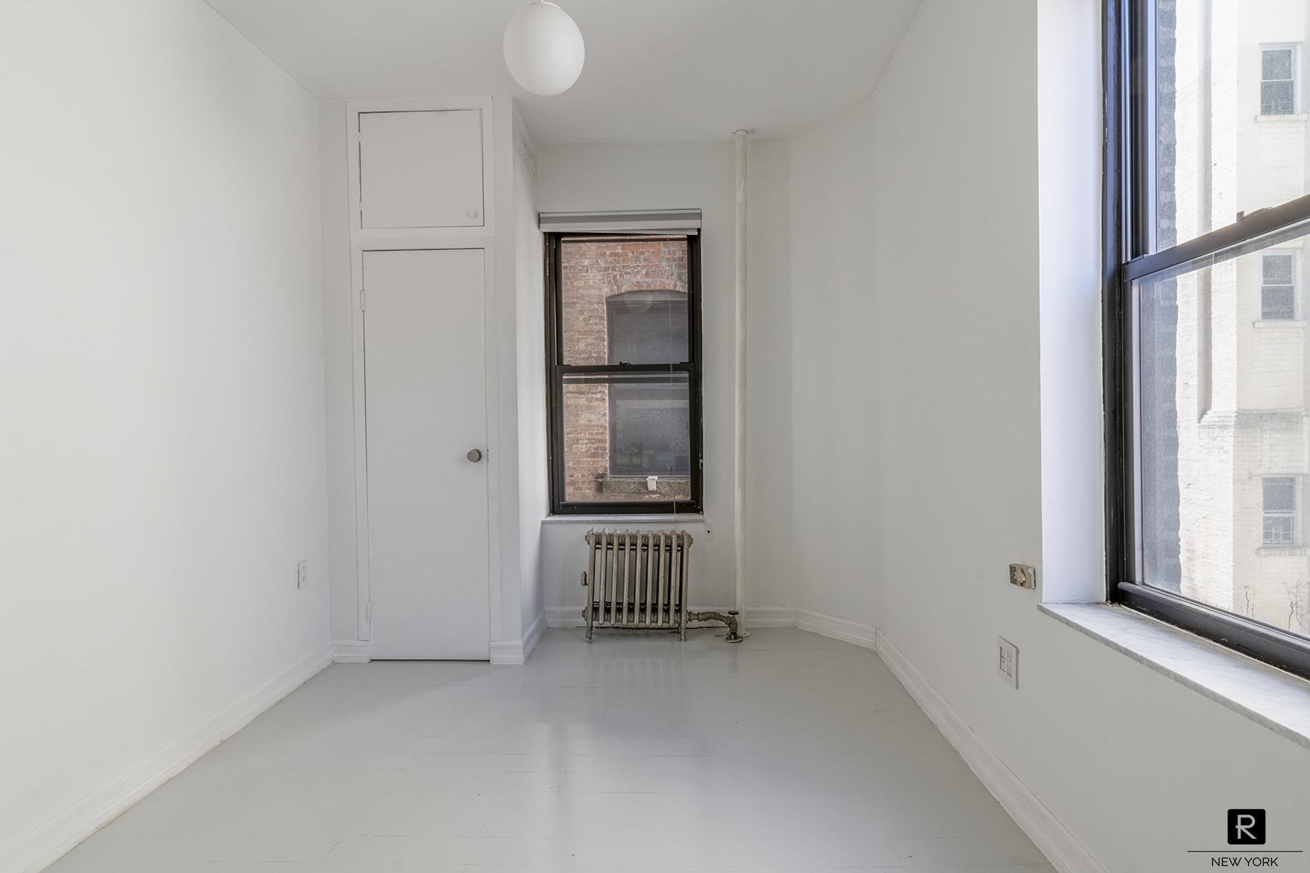 #6 photo, 55 Ave C, 曼哈頓 东村区 East Village , NY 10009