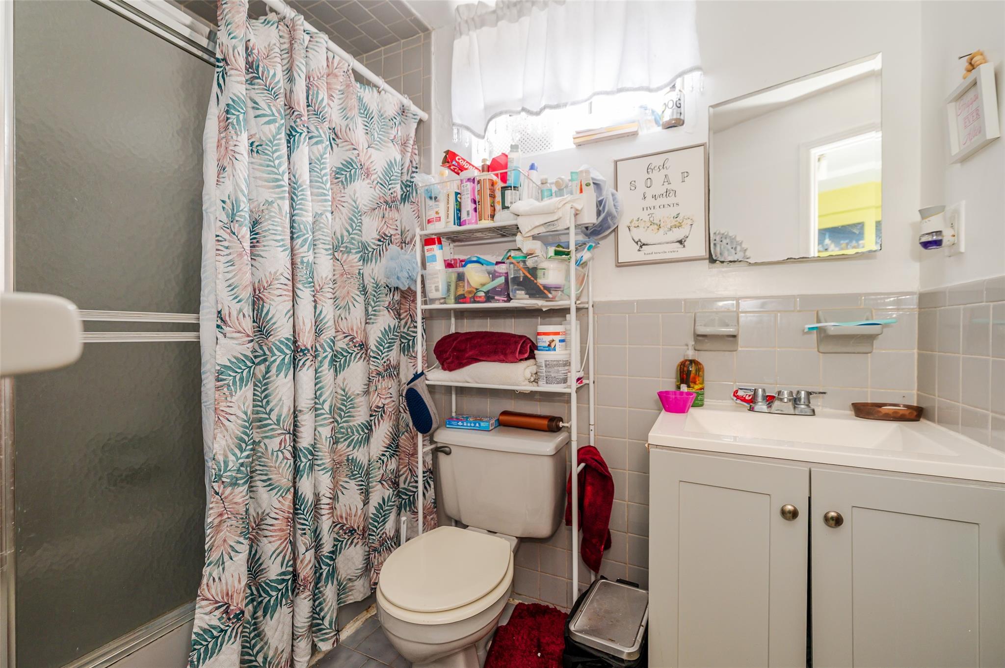 #17 photo, 134-10 Garrett Street, Jamaica , NY 11434