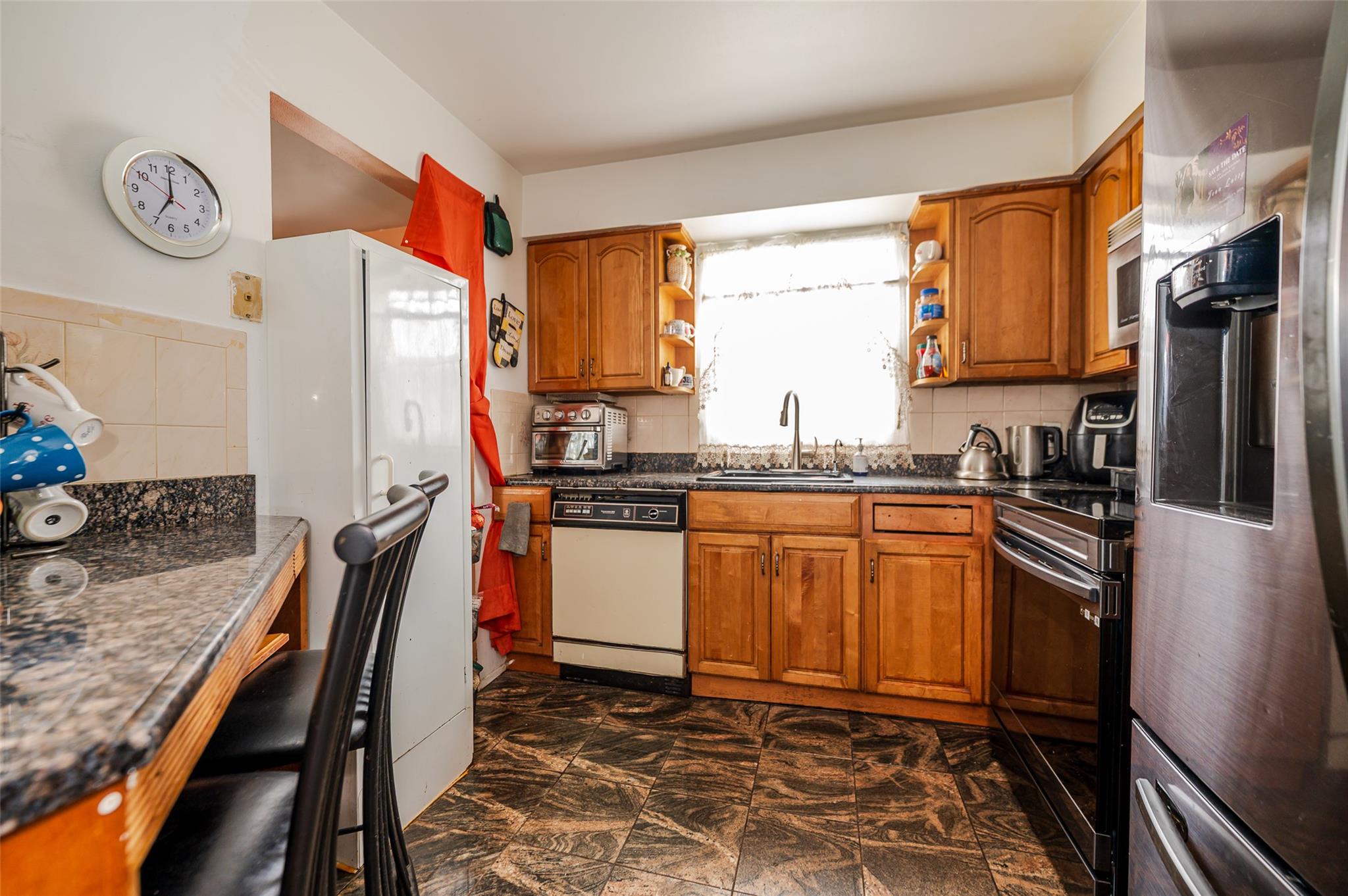 #6 photo, 134-10 Garrett Street, Jamaica , NY 11434