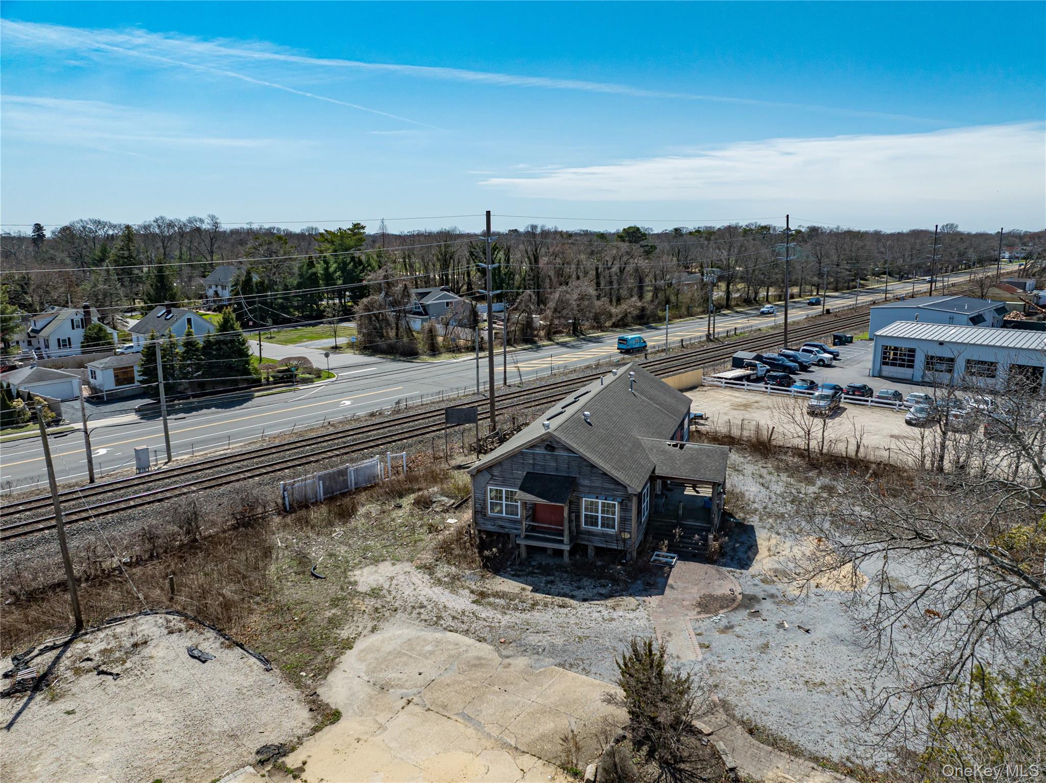 #8 photo, 245 Orinoco Drive, サフォーク郡 Brightwaters , NY 11718