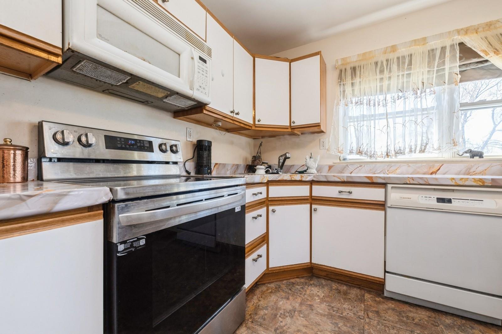 #14 photo, 7 Bunker Lane, ナッソー郡 Hicksville , NY 11801