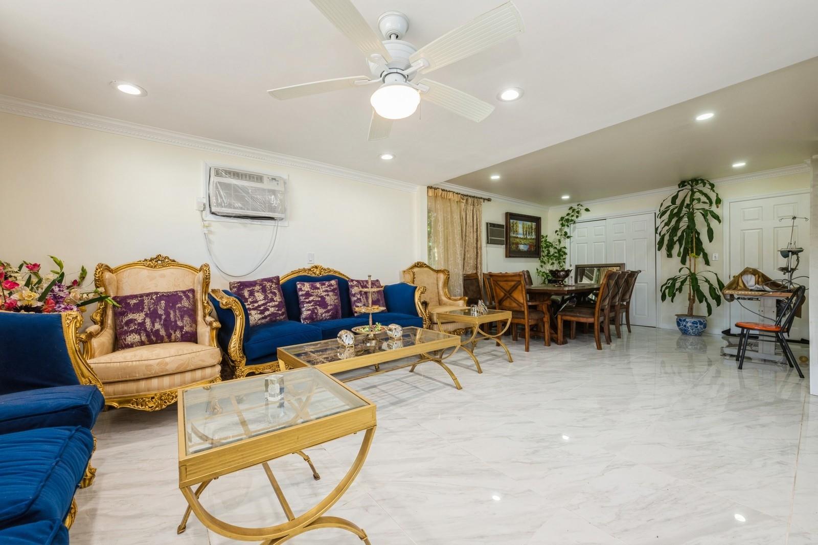 #4 photo, 7 Bunker Lane, ナッソー郡 Hicksville , NY 11801