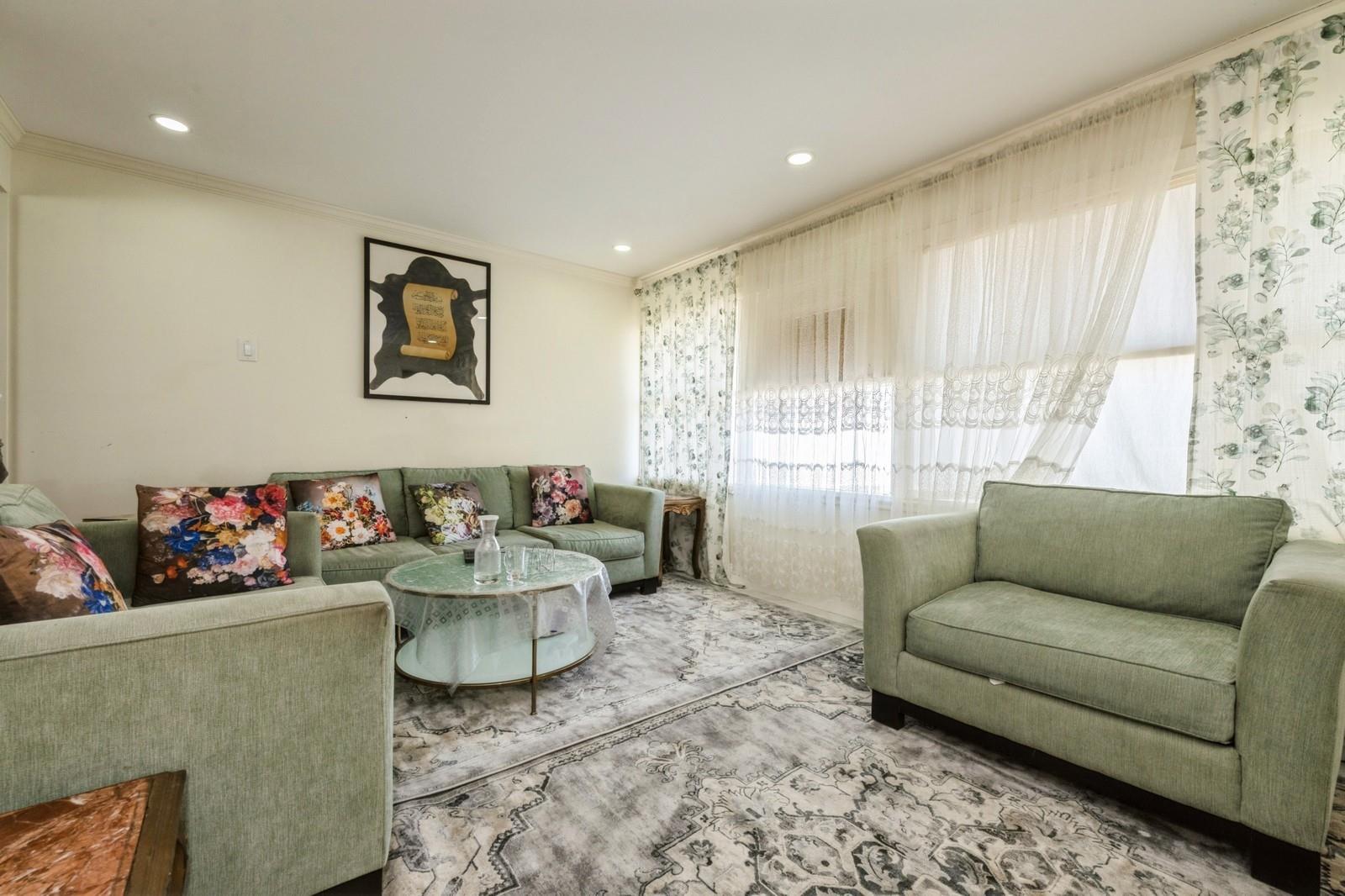 #7 photo, 7 Bunker Lane, ナッソー郡 Hicksville , NY 11801