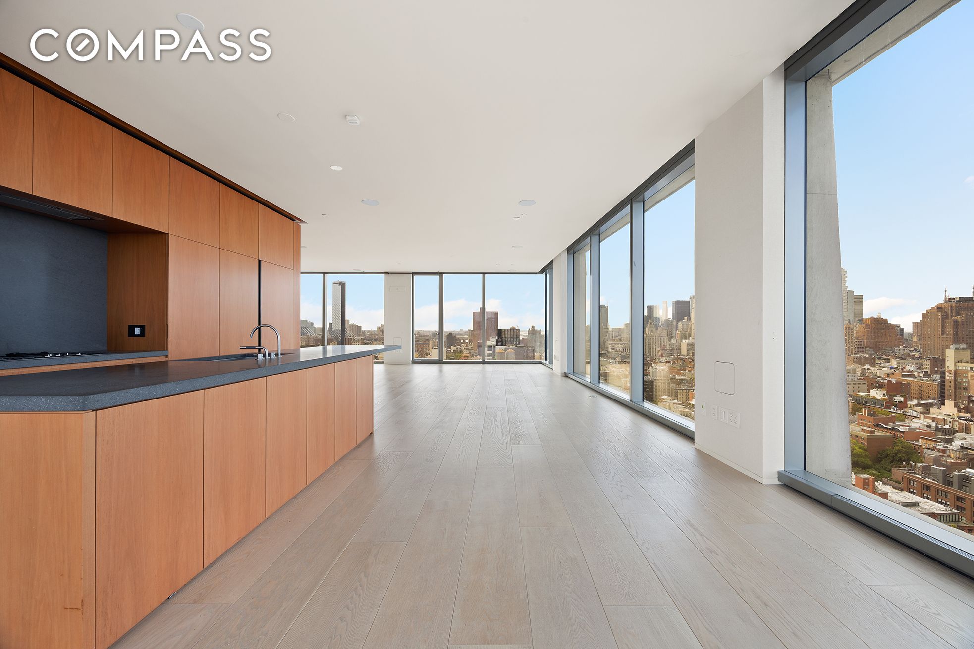 #7 photo, 215 Chrystie Street, Lower East Side , NY 10002