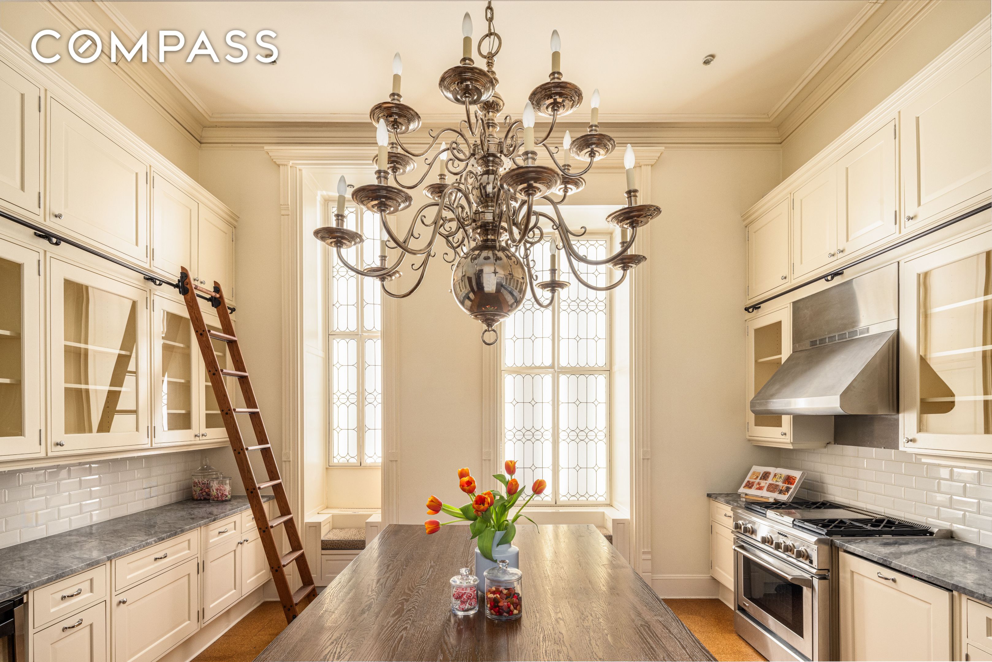 #9 photo, 205 W 57th Street, マンハッタン Midtown Central , NY 10019