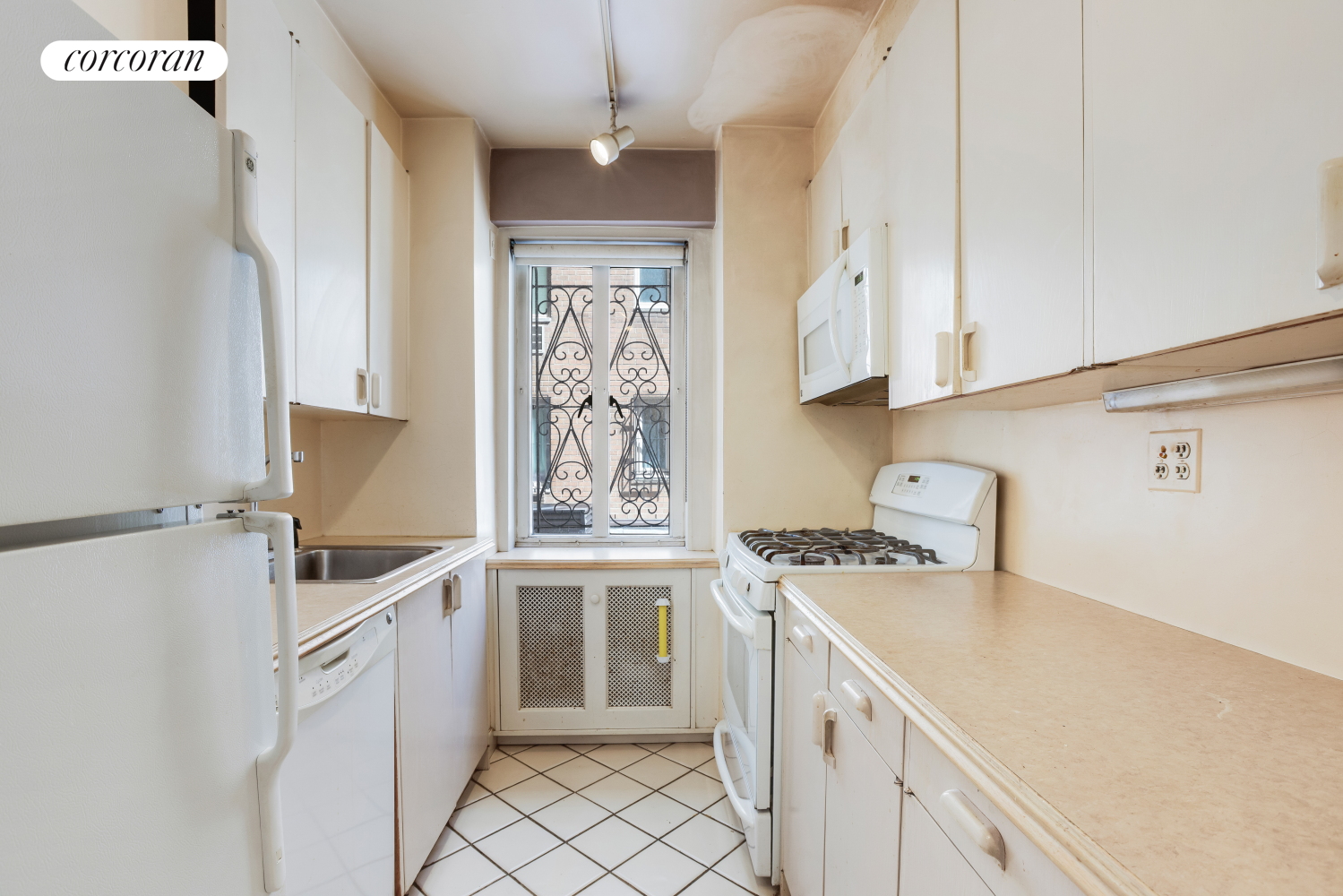 #4 photo, 135 E 71ST Street, マンハッタン Lenox Hill , NY 10021