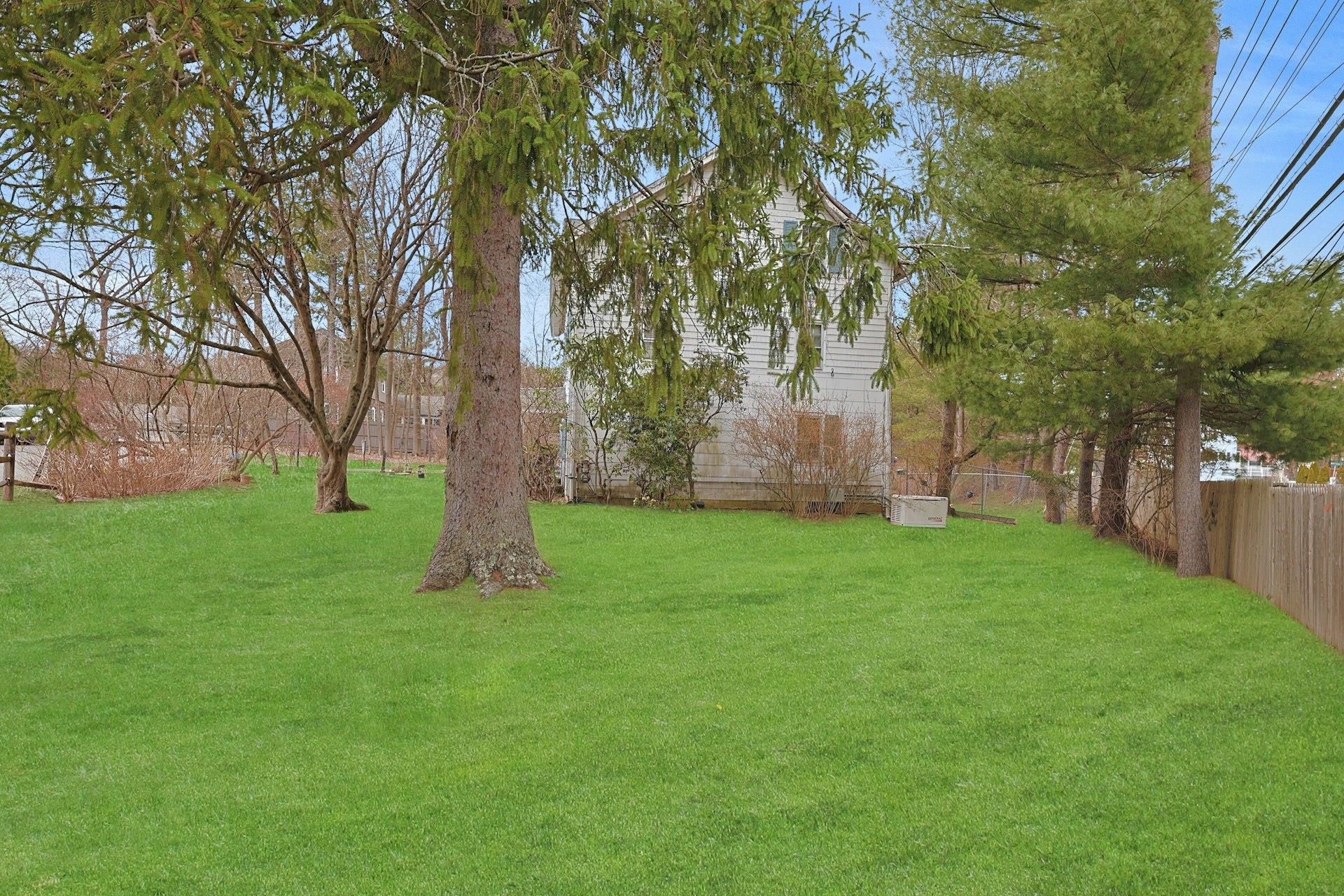 #4 photo, 3 Rolling Hills Road, Thornwood , NY 10594