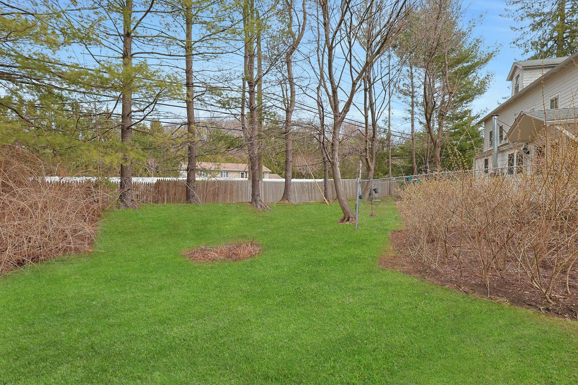 #7 photo, 3 Rolling Hills Road, Thornwood , NY 10594