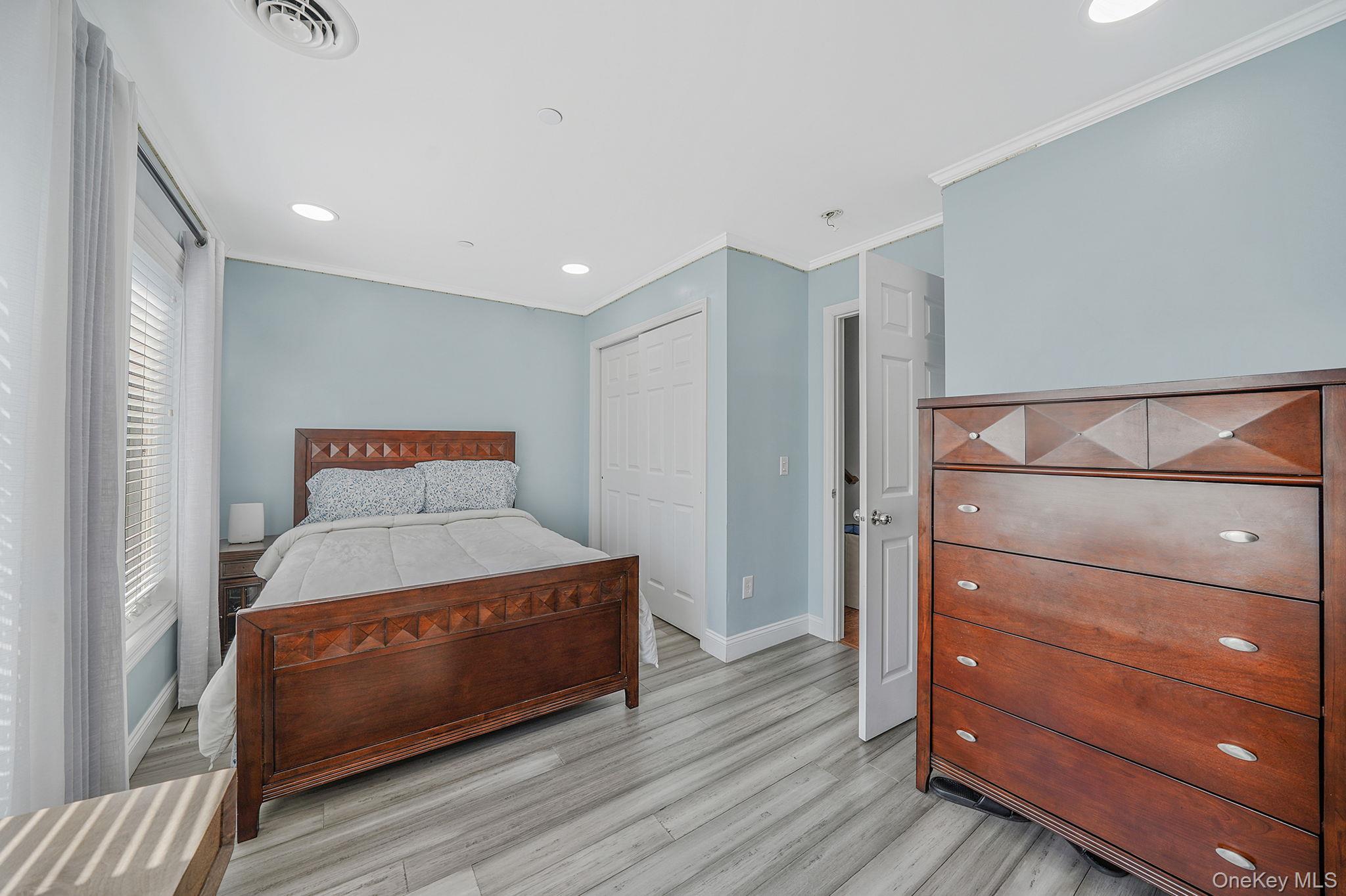 #17 photo, 531 Ray Street, מחוז נסאו Freeport , NY 11520