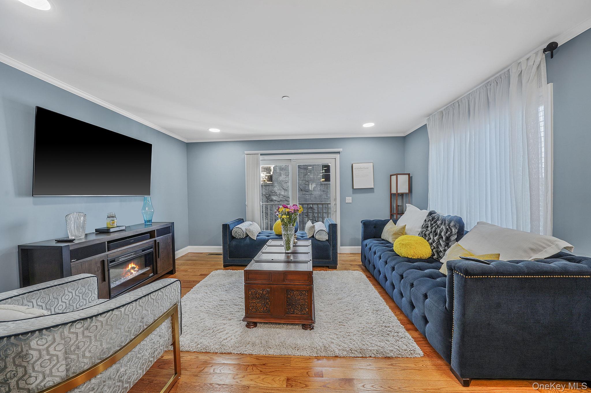 #6 photo, 531 Ray Street, מחוז נסאו Freeport , NY 11520