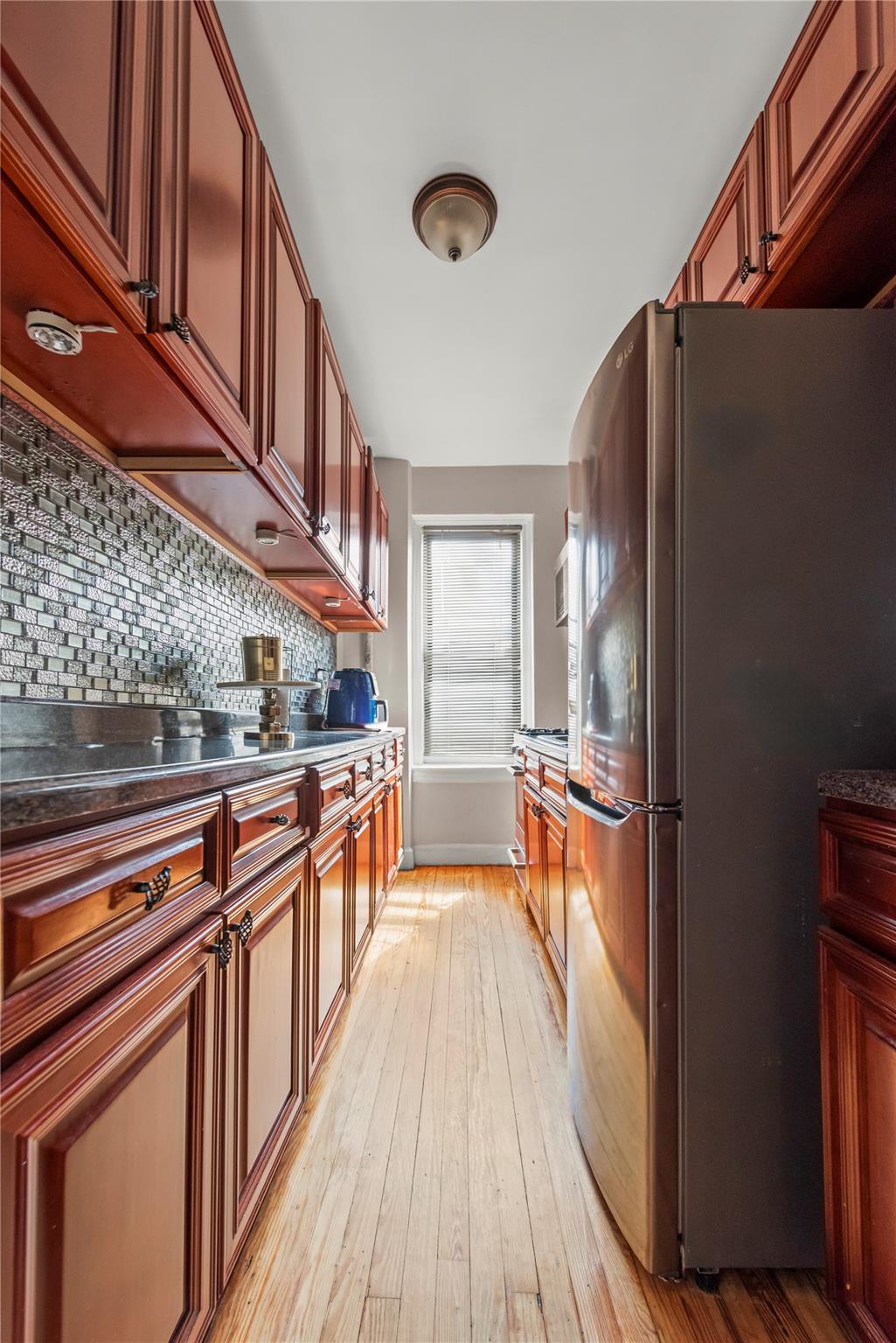 #10 photo, 3000 Valentine Avenue, ブロンクス区 Bronx , NY 10458