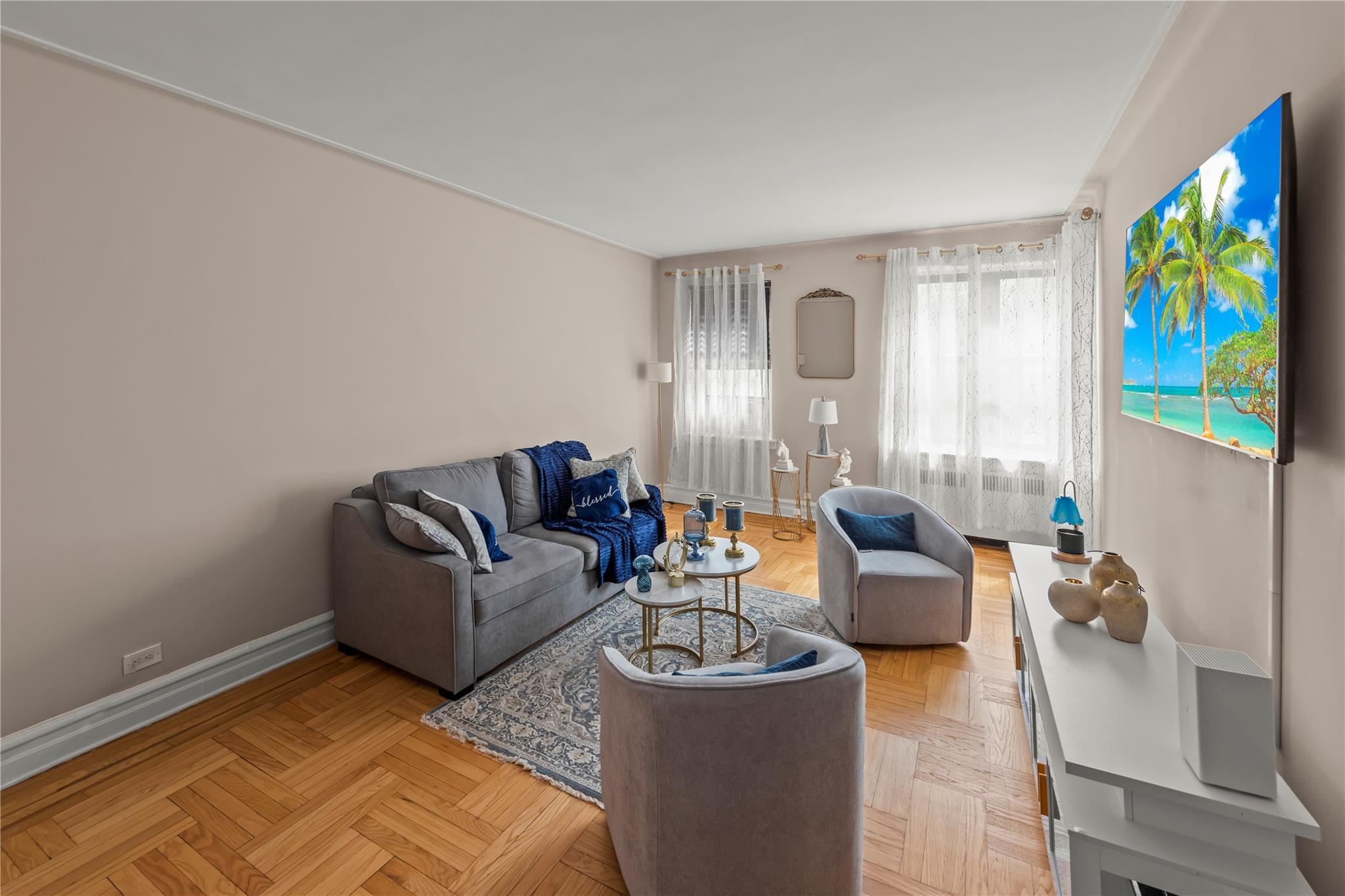 #13 photo, 3000 Valentine Avenue, ブロンクス区 Bronx , NY 10458