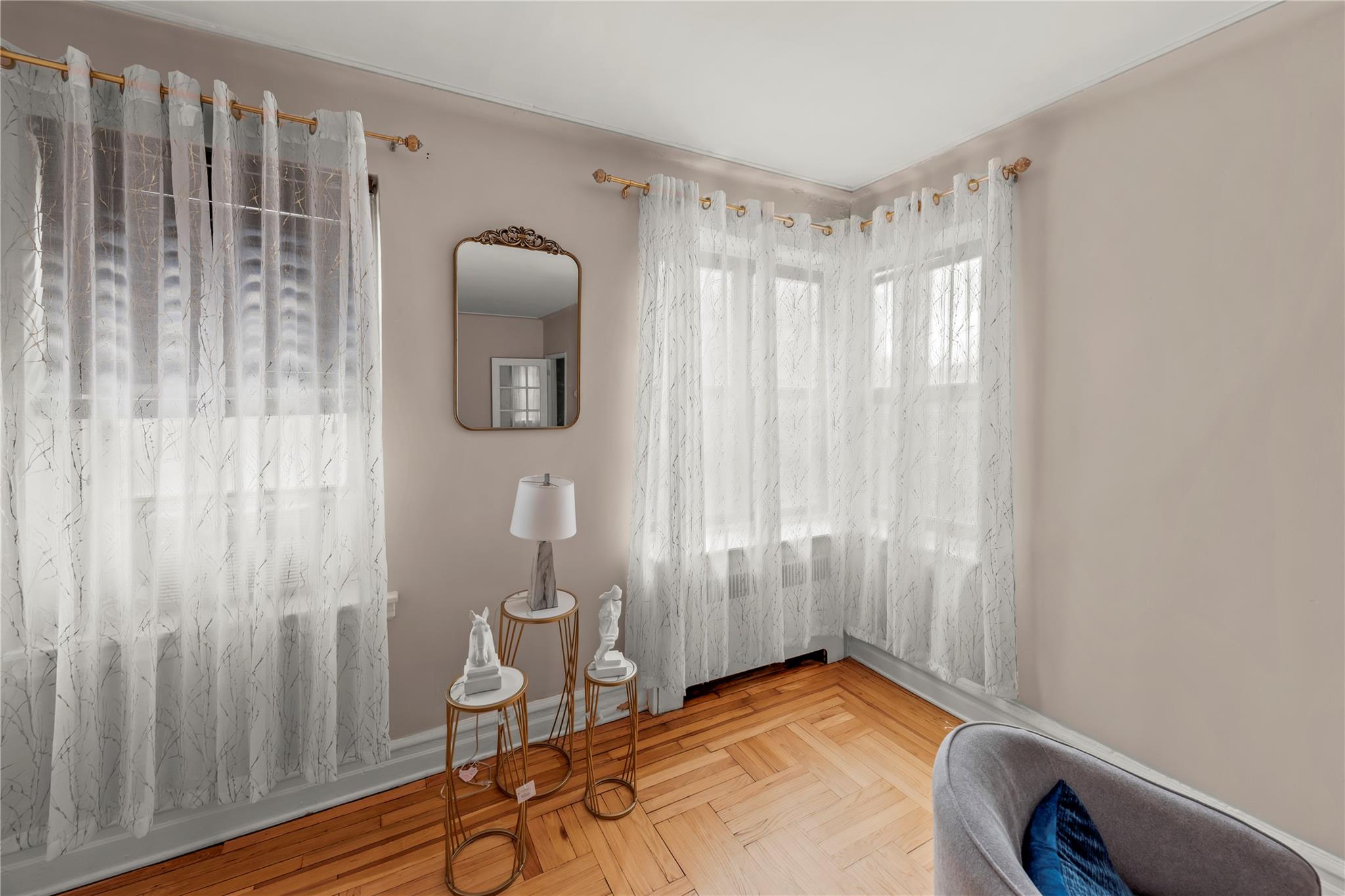 #15 photo, 3000 Valentine Avenue, ブロンクス区 Bronx , NY 10458