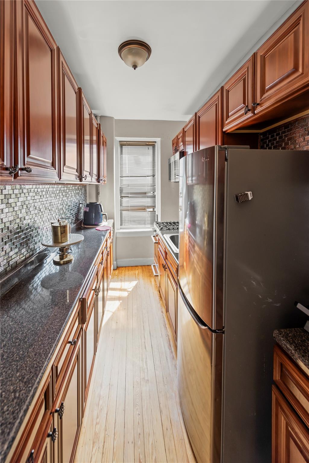 #8 photo, 3000 Valentine Avenue, ブロンクス区 Bronx , NY 10458