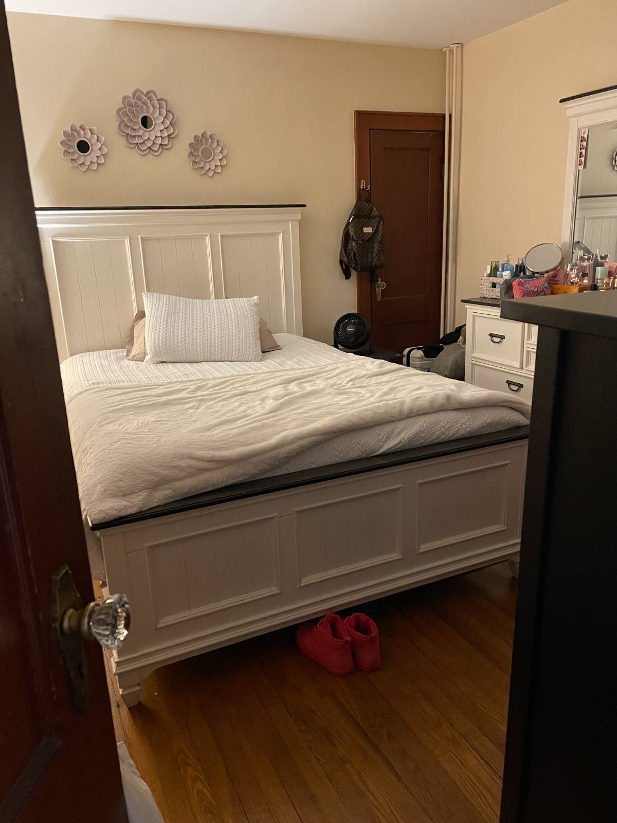 #9 photo, 251 Church Street, Amsterdam , NY 12010