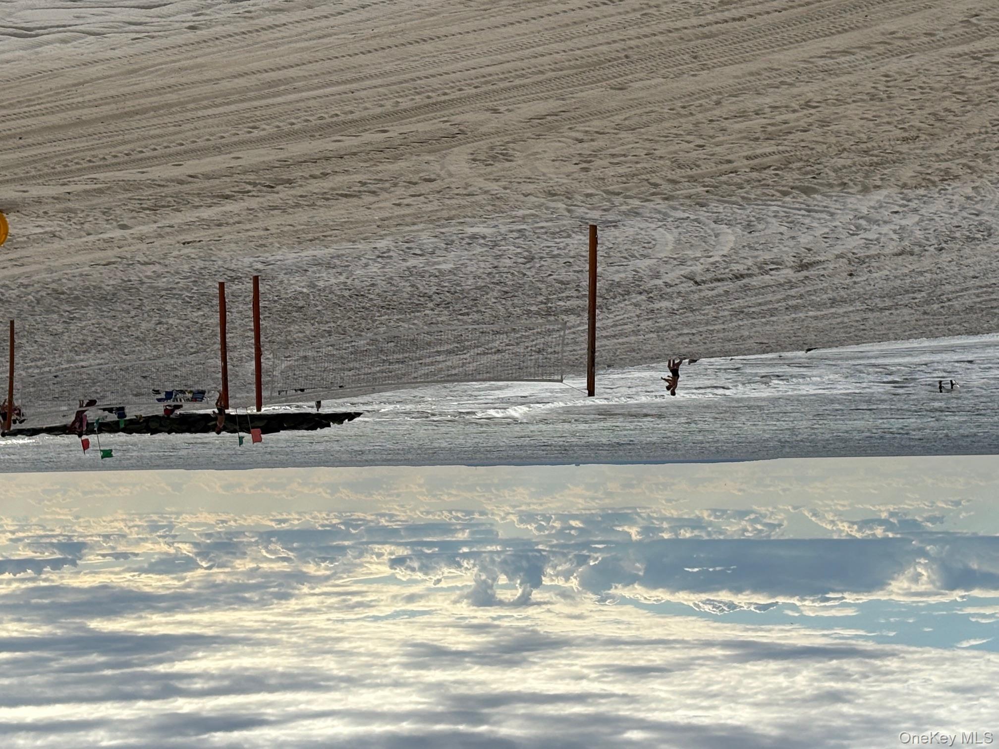 #18 photo, 223 E Broadway, ナッソー郡 Long Beach , NY 11561