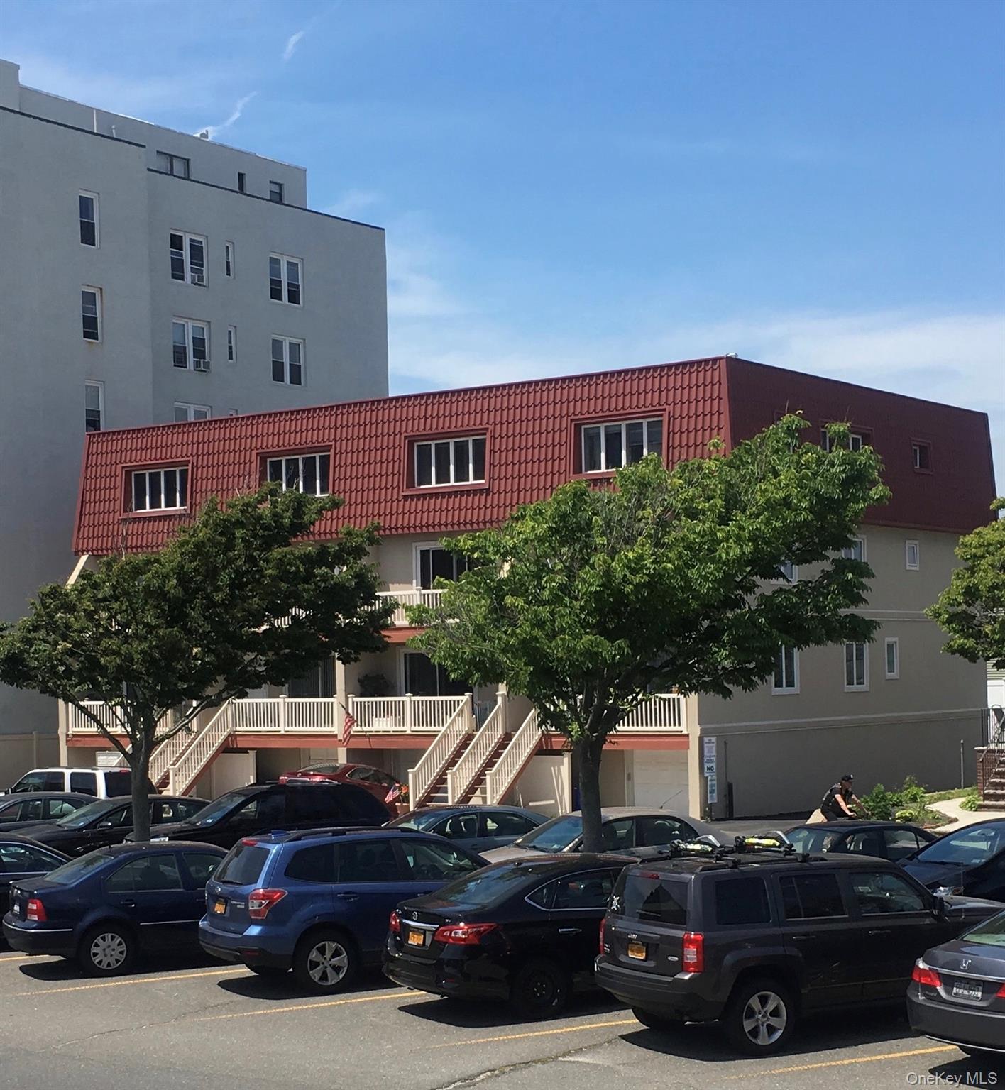 #2 photo, 223 E Broadway, ナッソー郡 Long Beach , NY 11561