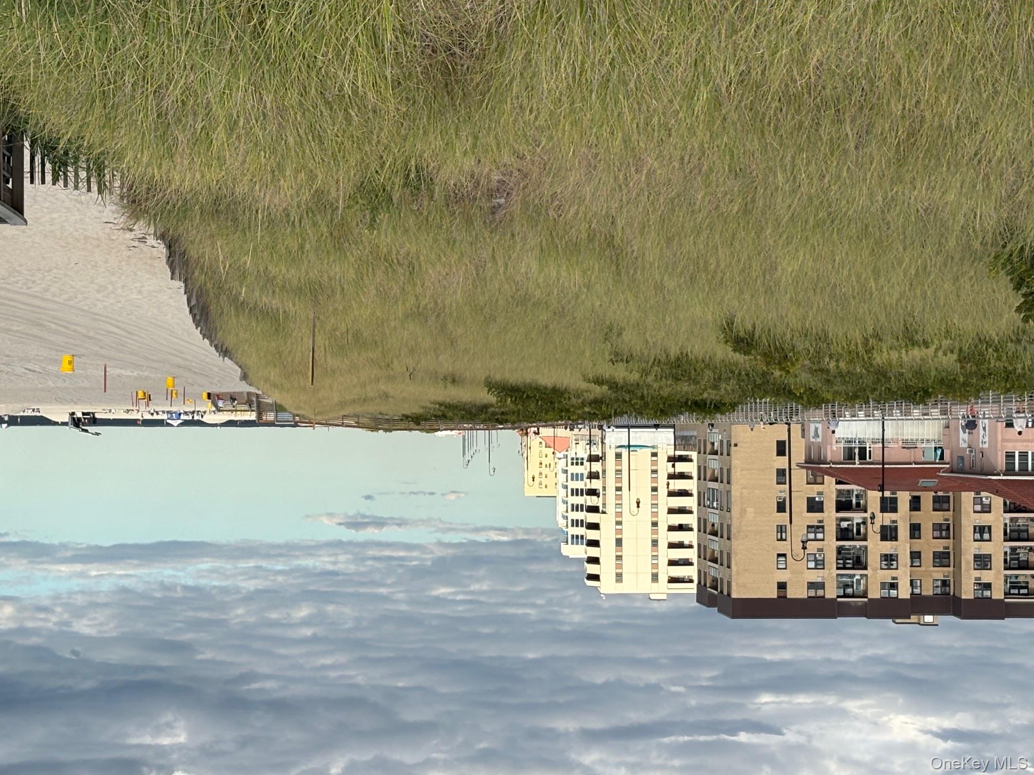 #20 photo, 223 E Broadway, ナッソー郡 Long Beach , NY 11561