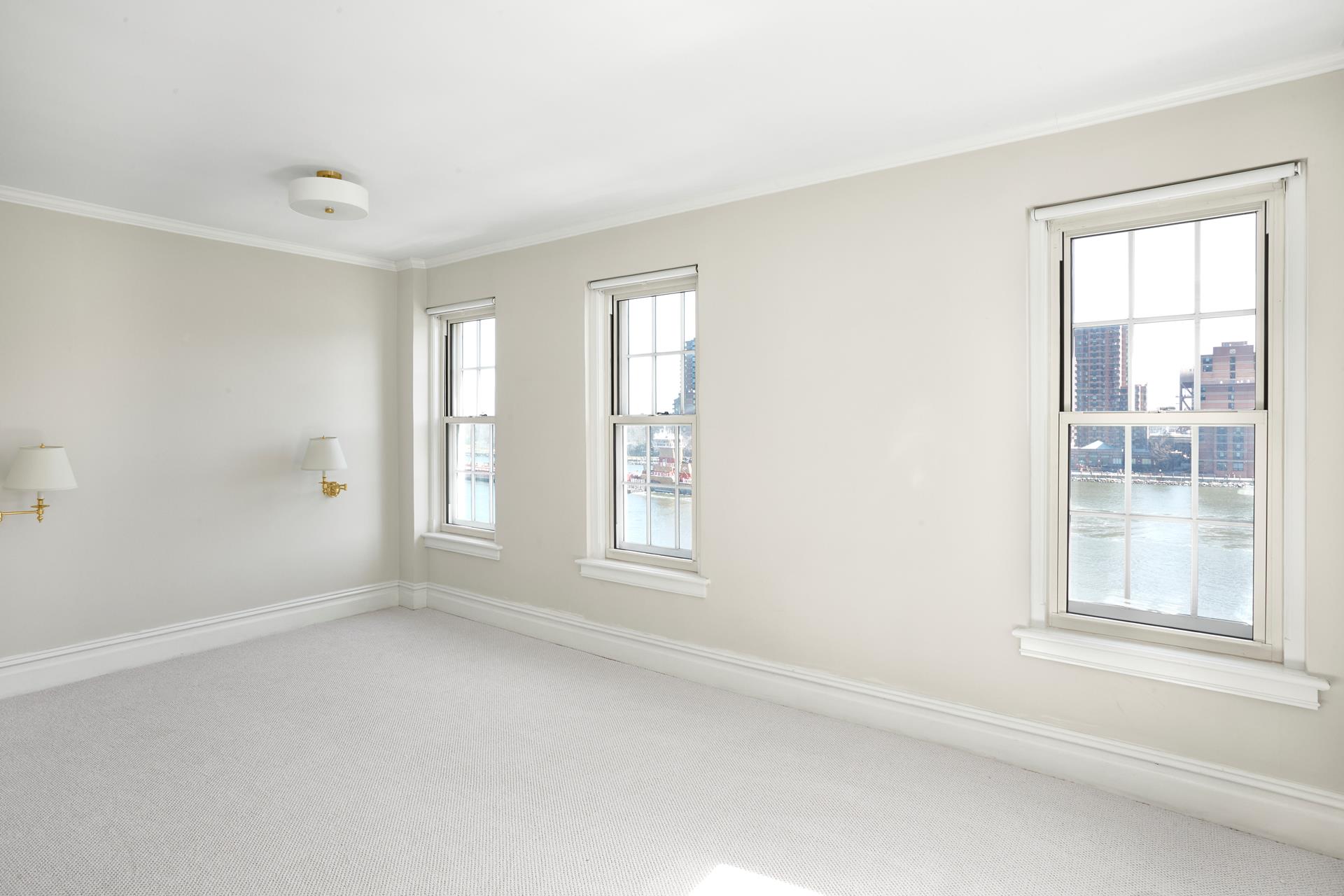 #14 photo, 541 E 72ND Street, マンハッタン Lenox Hill , NY 10021