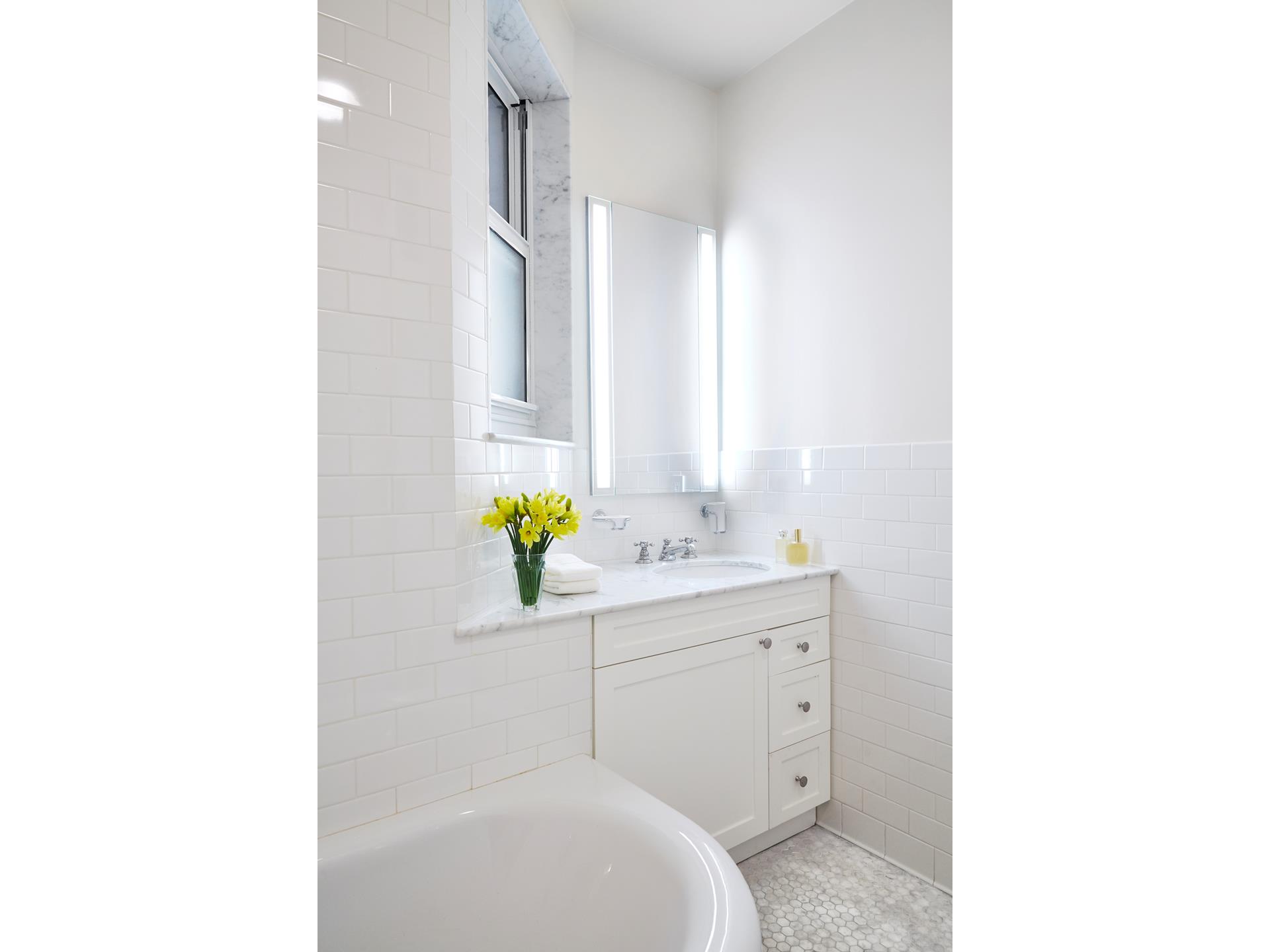 #17 photo, 541 E 72ND Street, マンハッタン Lenox Hill , NY 10021