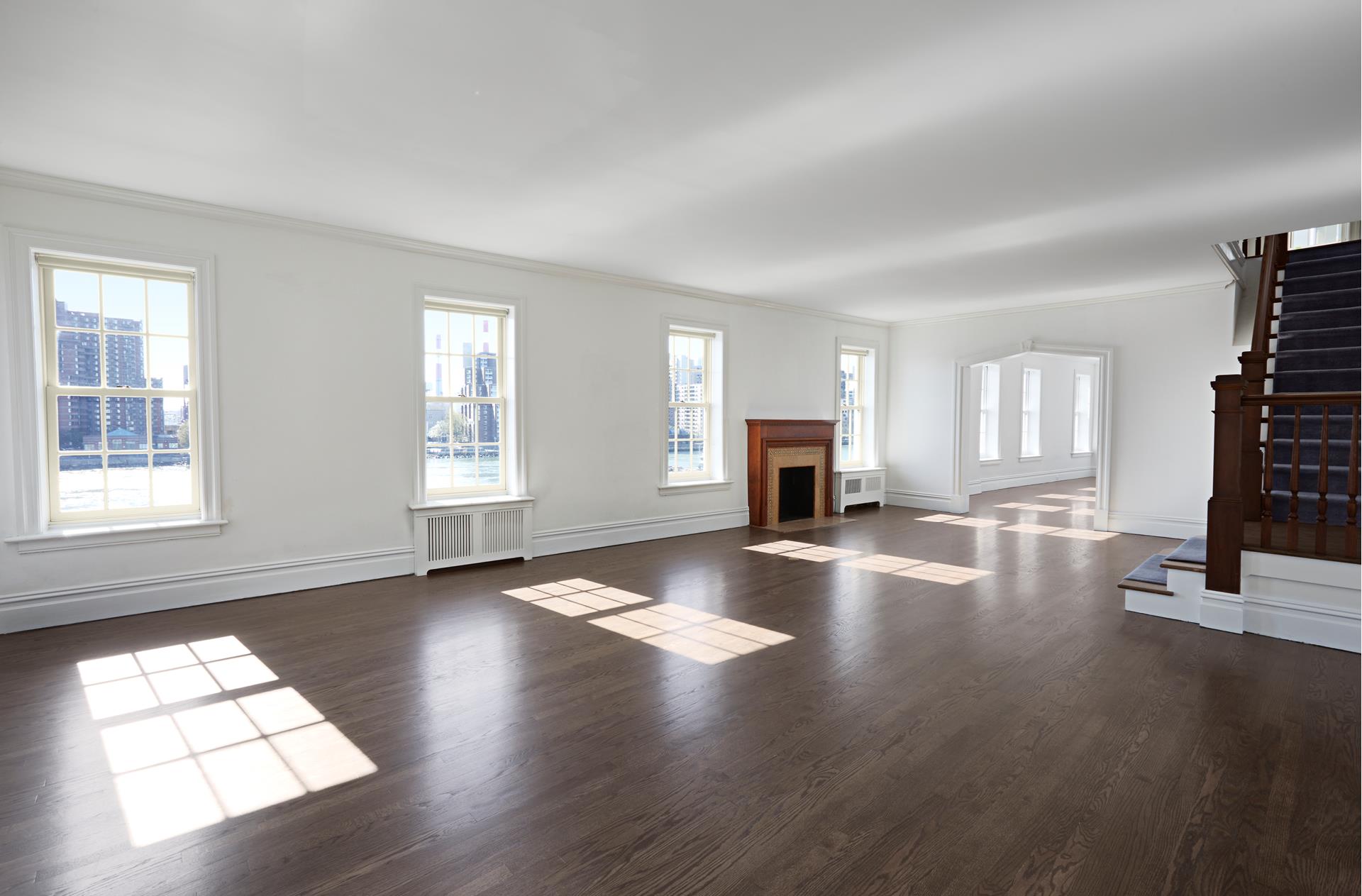 #5 photo, 541 E 72ND Street, マンハッタン Lenox Hill , NY 10021