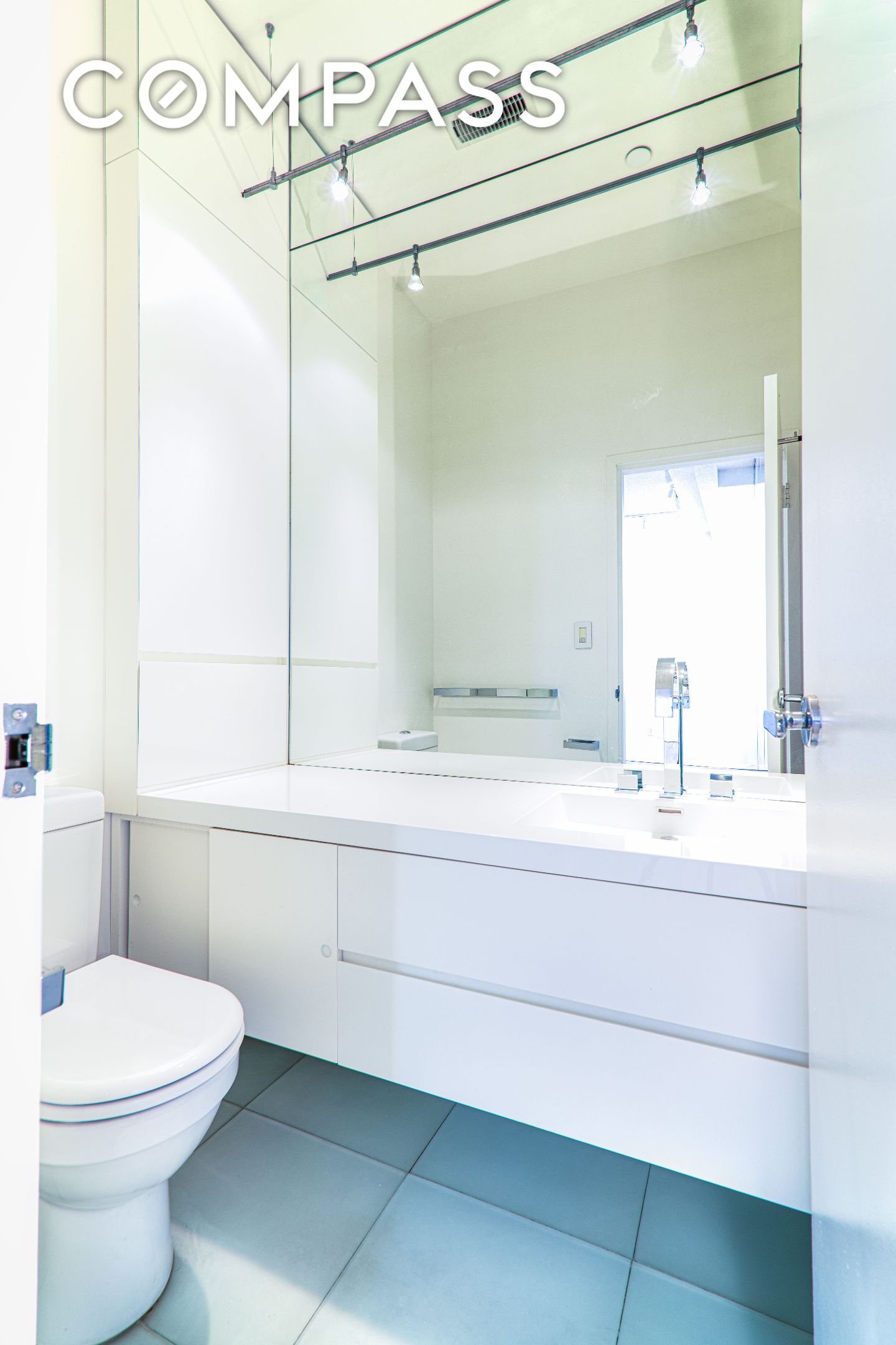 #8 photo, 303 Mercer Street, マンハッタン Greenwich Village , NY 10003