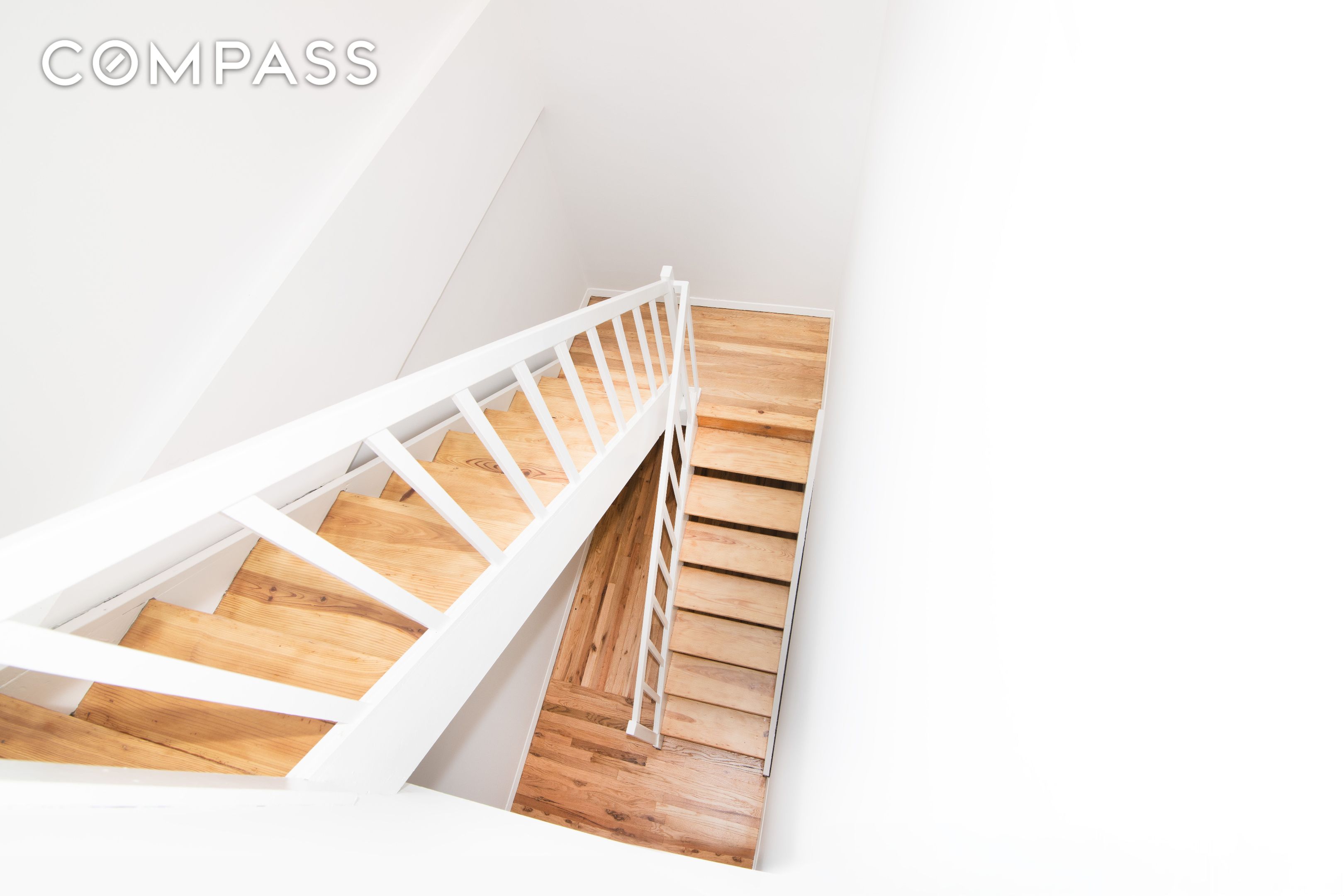 #9 photo, 303 Mercer Street, マンハッタン Greenwich Village , NY 10003