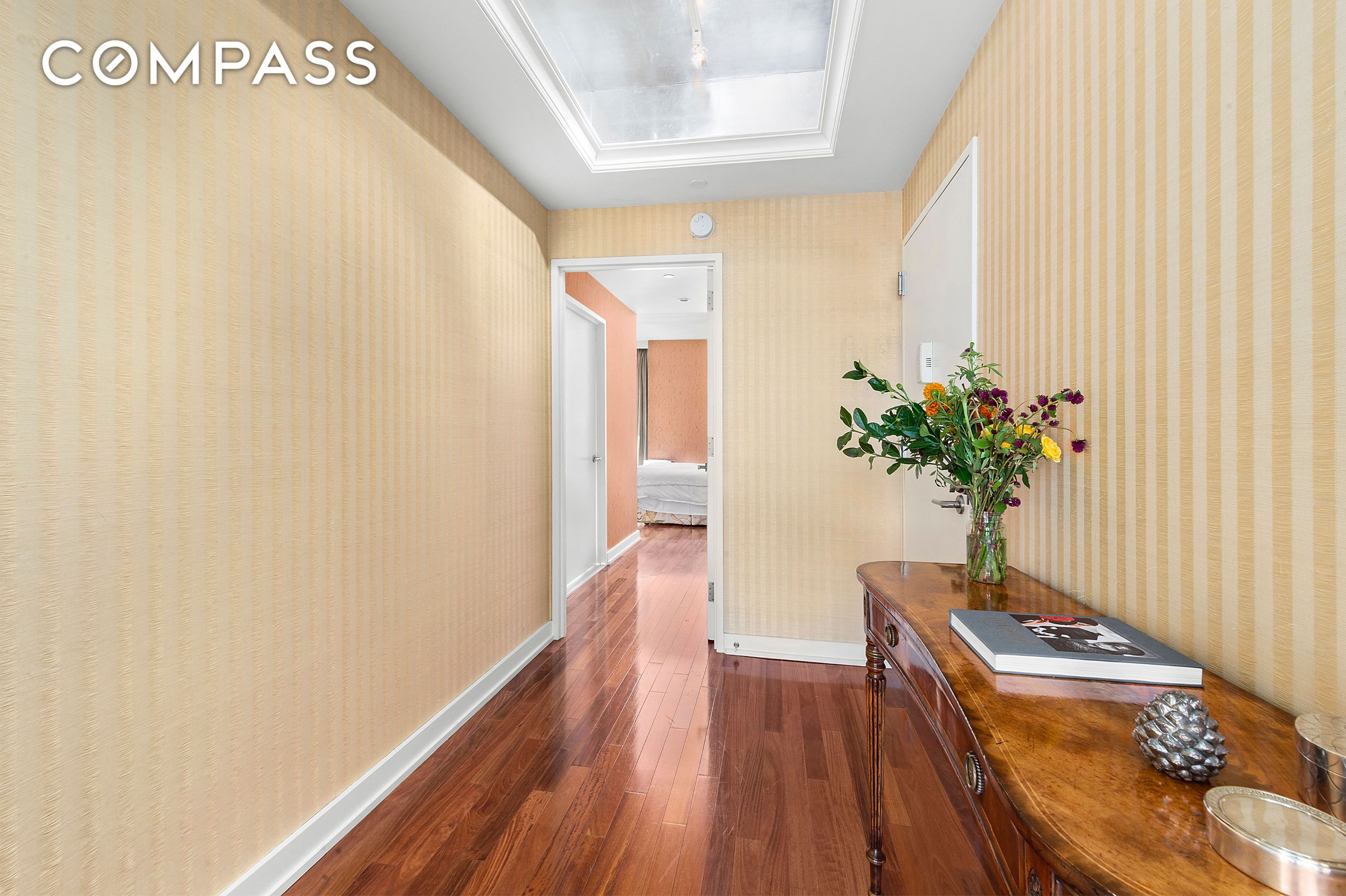 #5 photo, 60 E 55th Street, マンハッタン Midtown East , NY 10022