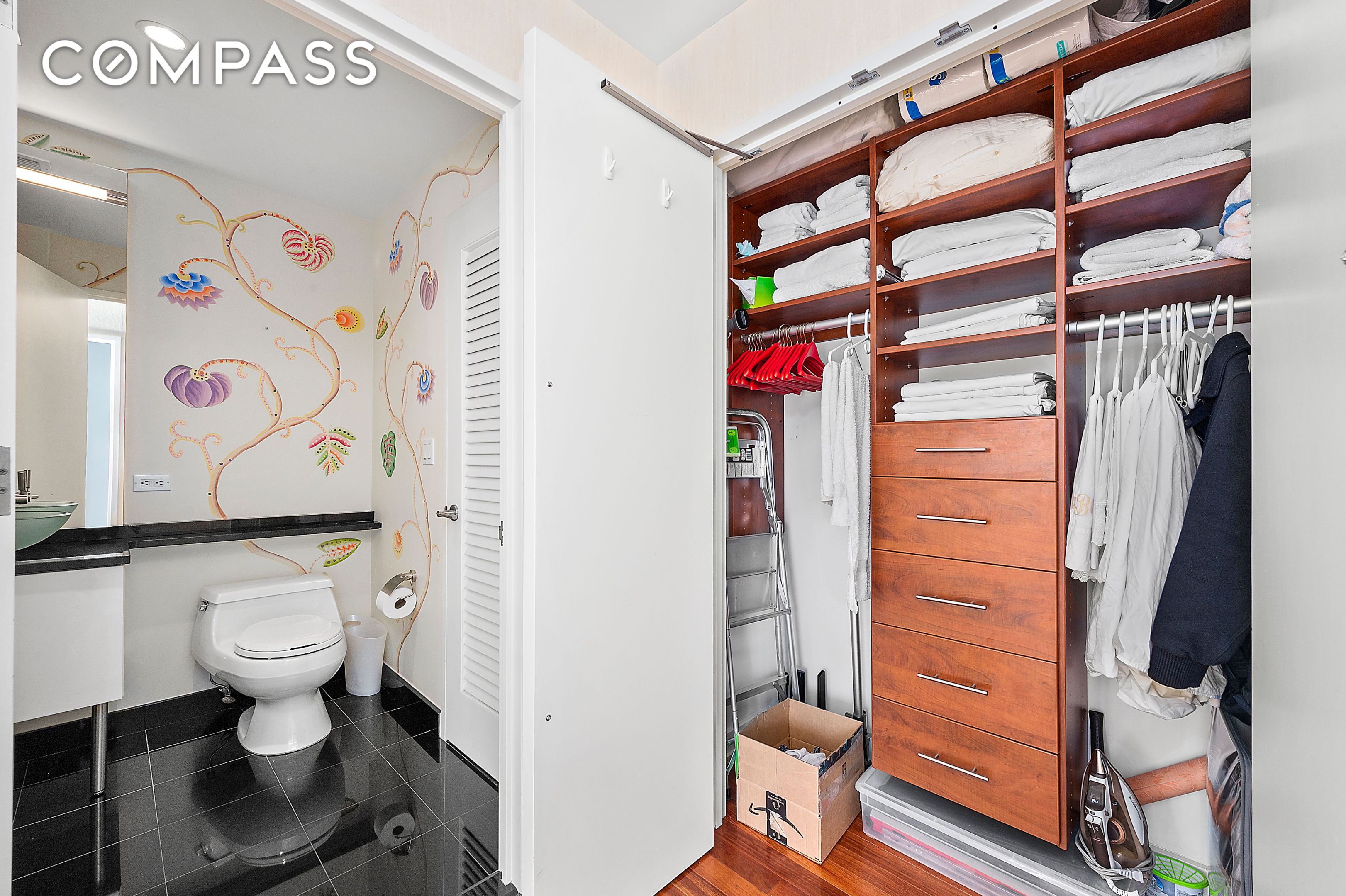 #8 photo, 60 E 55th Street, マンハッタン Midtown East , NY 10022