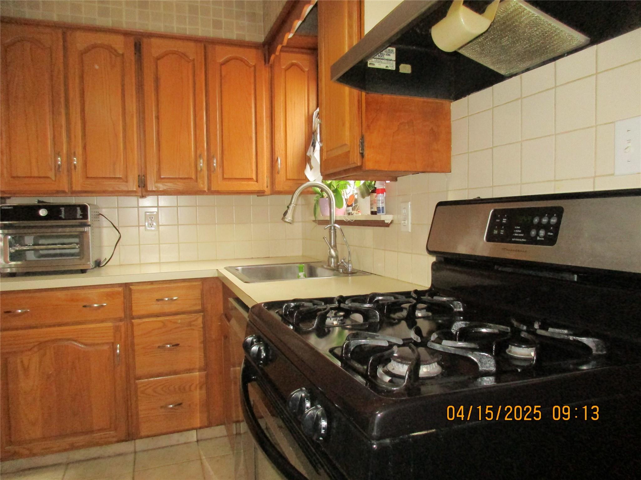 #9 photo, 80-59 268 Street, 皇后區 Glen Oaks , NY 11004