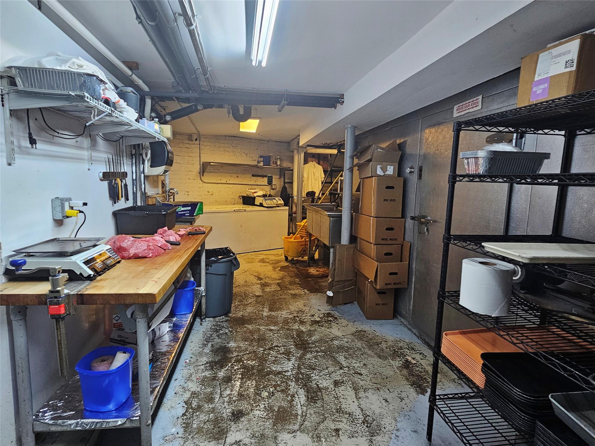 #15 photo, 69-40 Myrtle Avenue, クイーンズ区 Glendale , NY 11385