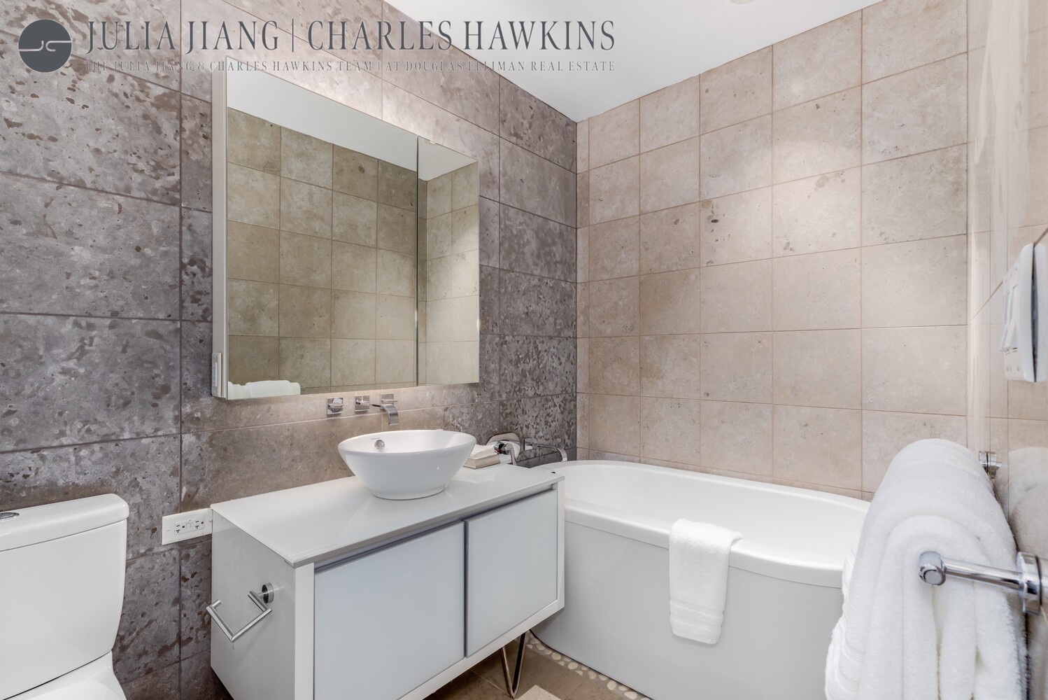 #11 photo, 247 W 46TH Street, マンハッタン Midtown , NY 10036