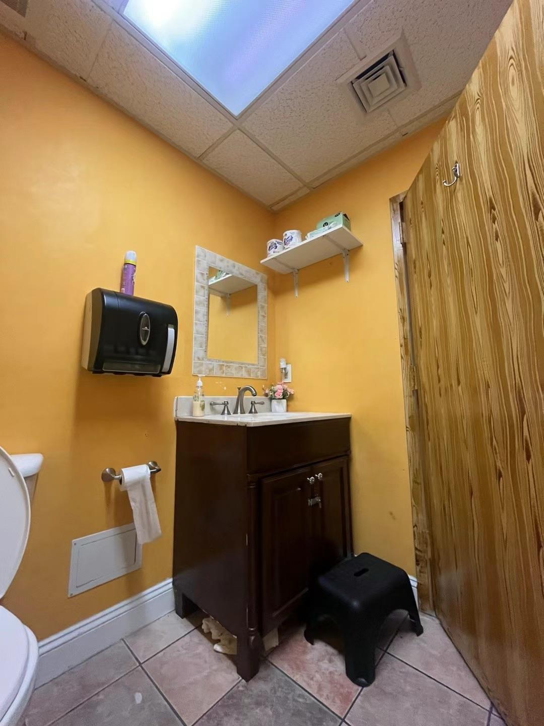 #3 photo, 46-15 104th Street, クイーンズ区 Corona , NY 11368