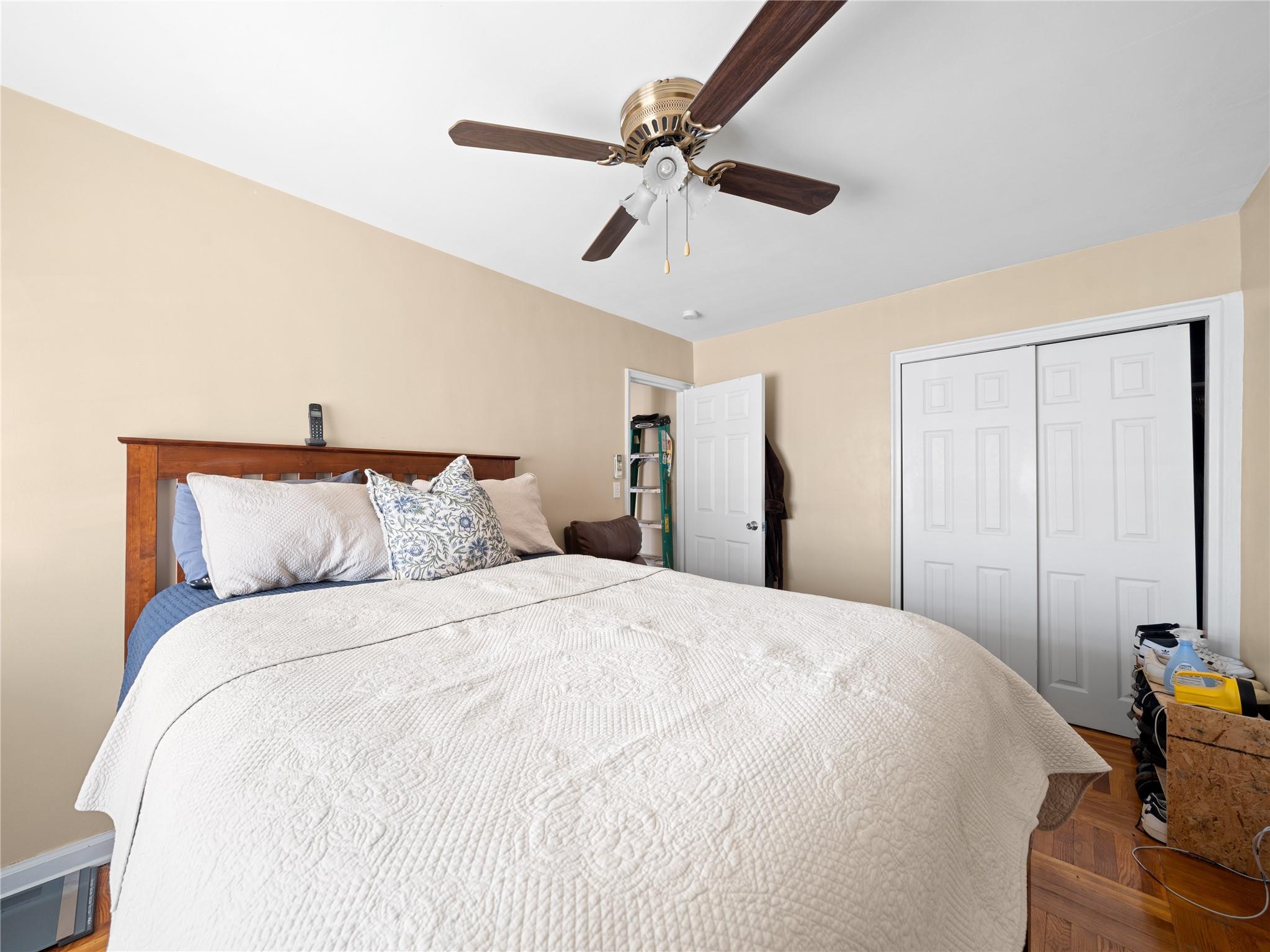 #13 photo, 1138 E 215th Street, Bronx , NY 10469