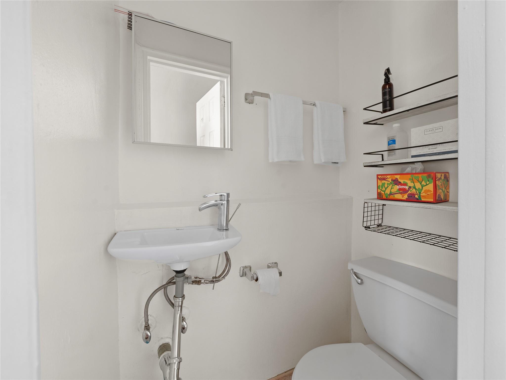 #18 photo, 1138 E 215th Street, Bronx , NY 10469