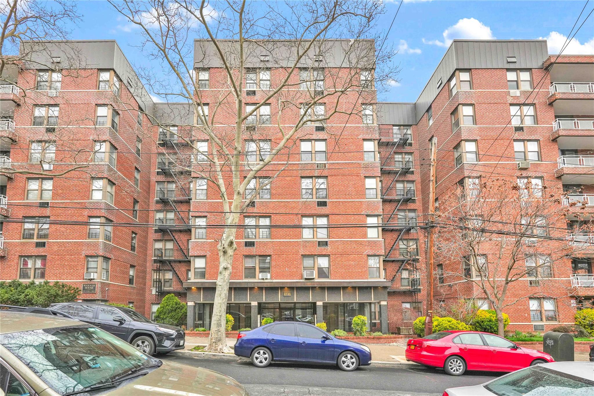 #1 photo, 67-41 Burns Street, फॉरेस्ट हिल्स Forest Hills , NY 11375