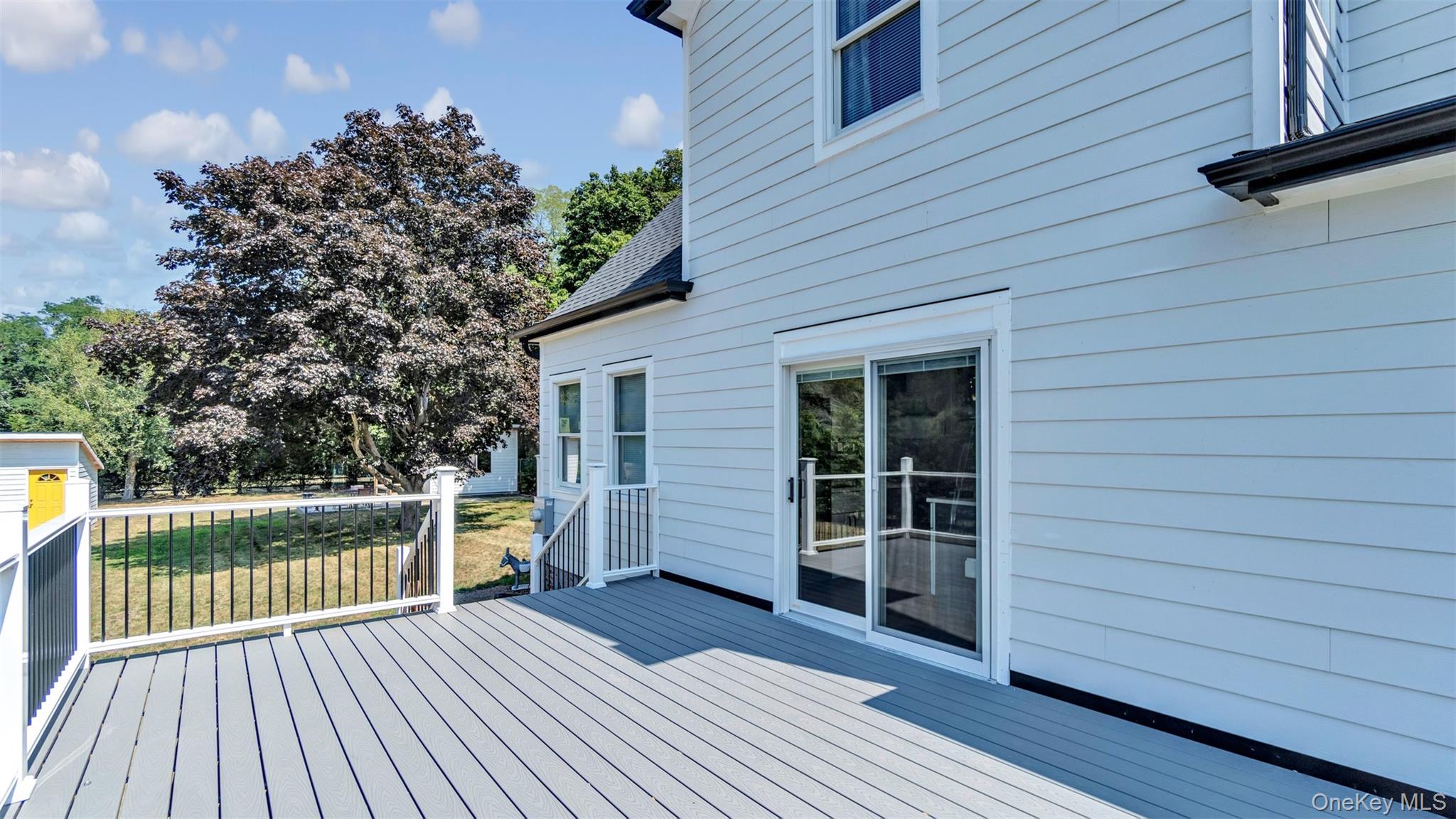 #10 photo, 235 Cemetery Road, サフォーク郡 East Marion , NY 11939