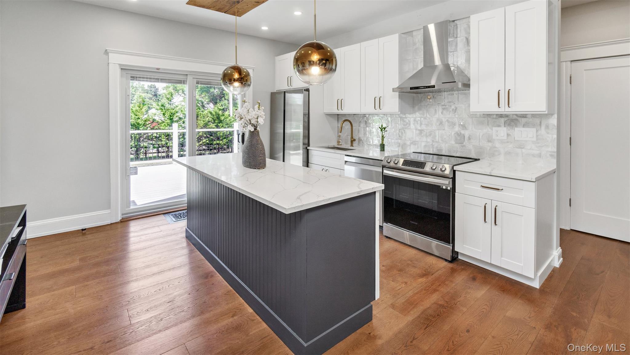 #13 photo, 235 Cemetery Road, サフォーク郡 East Marion , NY 11939