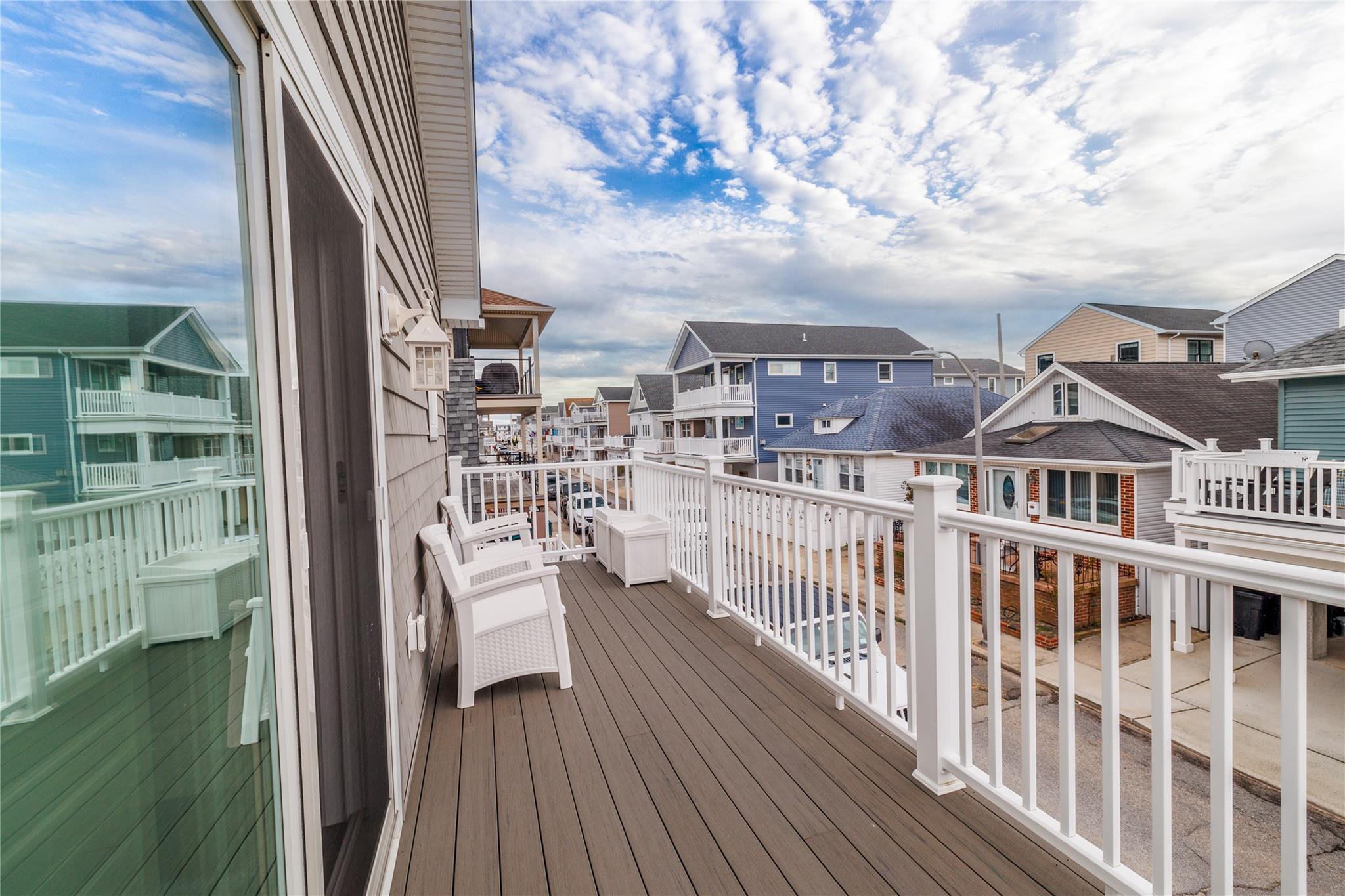 #12 photo, 88 Oregon Street, ناسو Long Beach , NY 11561