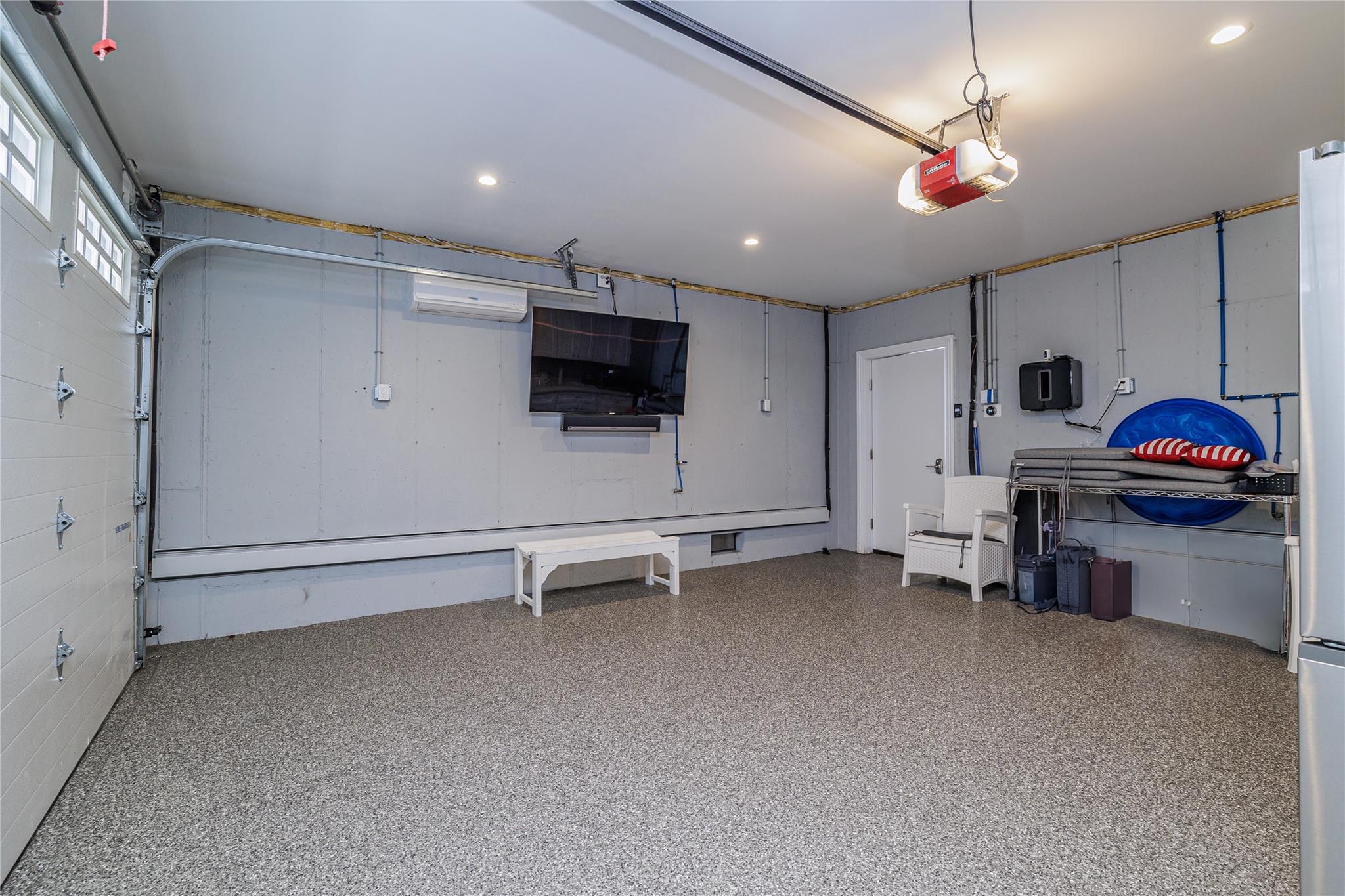 #14 photo, 88 Oregon Street, ناسو Long Beach , NY 11561