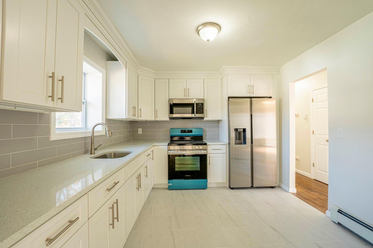 #11 photo, 55 Glenmalure Street, Amityville , NY 11701