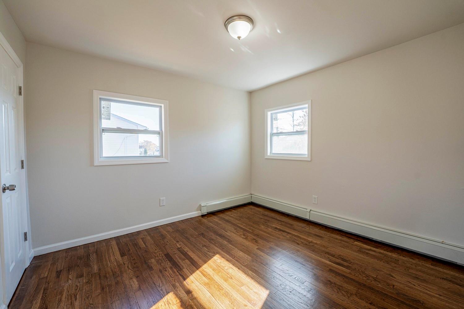 #17 photo, 55 Glenmalure Street, Amityville , NY 11701