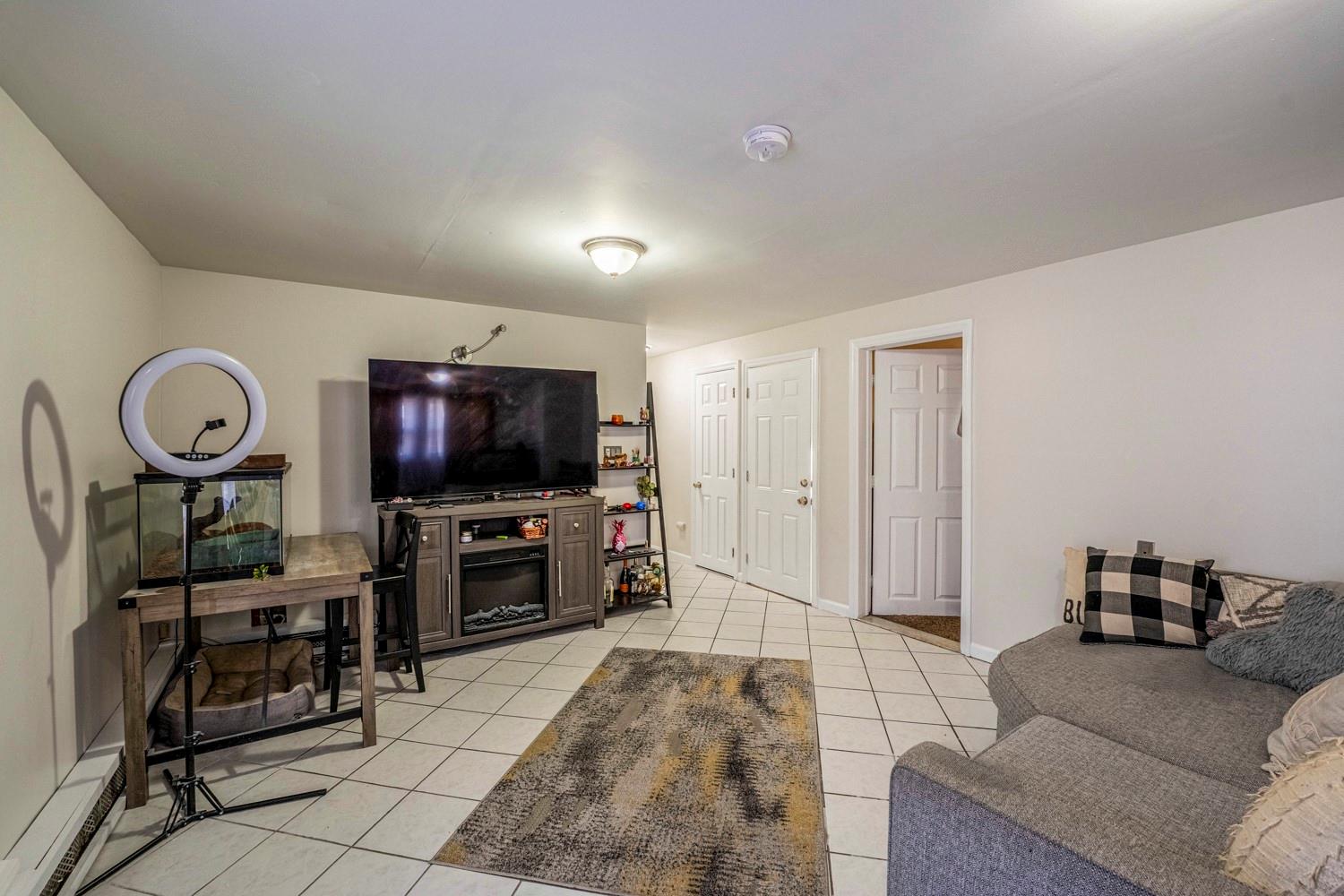 #18 photo, 55 Glenmalure Street, Amityville , NY 11701