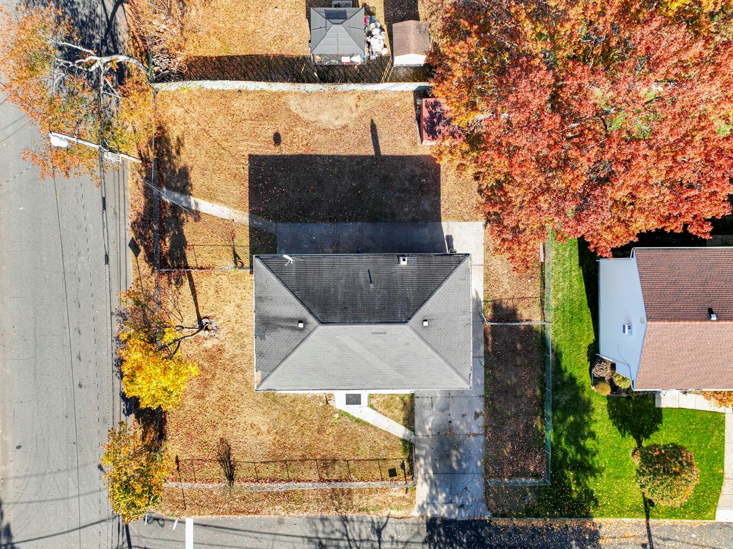 #2 photo, 55 Glenmalure Street, Amityville , NY 11701