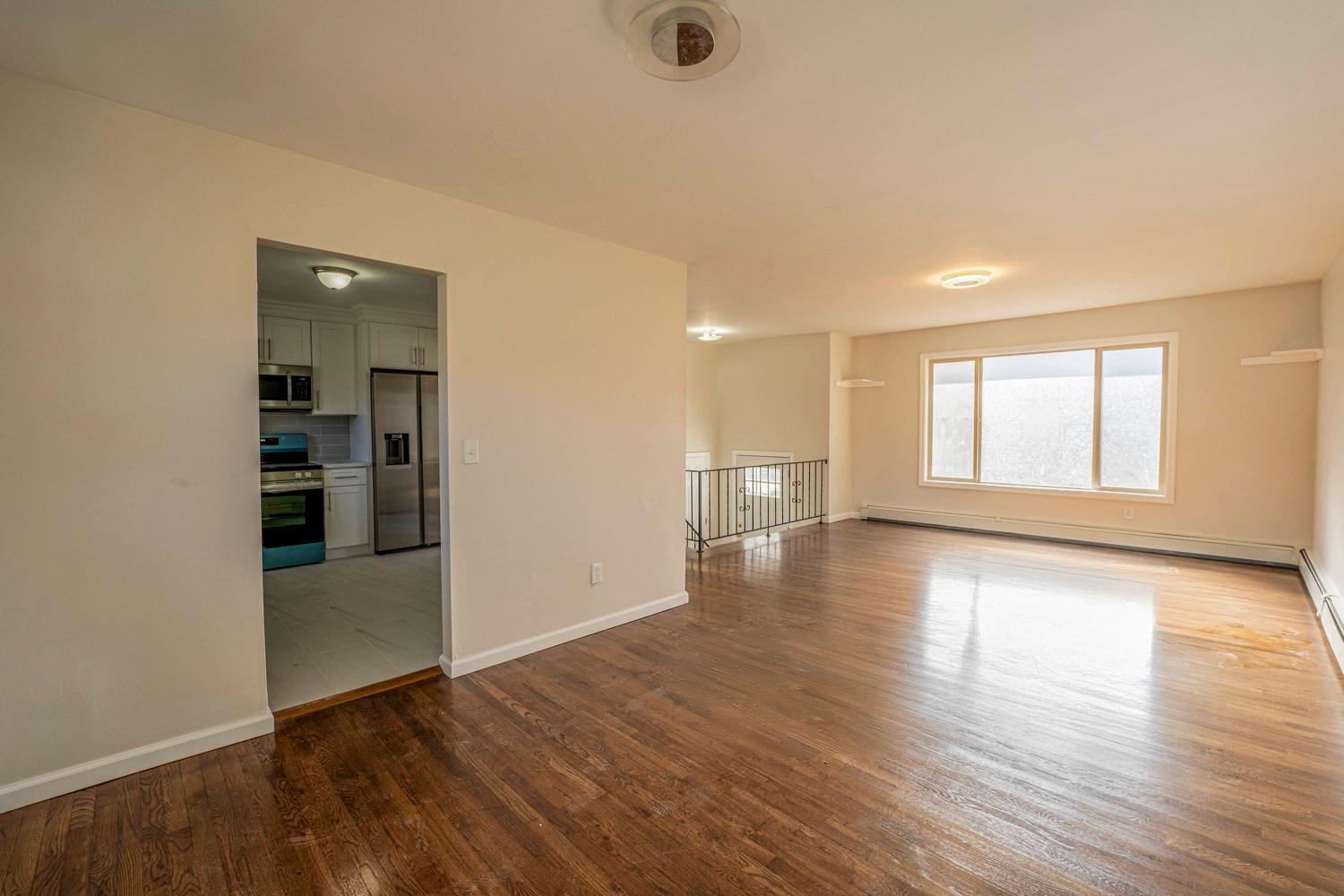 #6 photo, 55 Glenmalure Street, Amityville , NY 11701