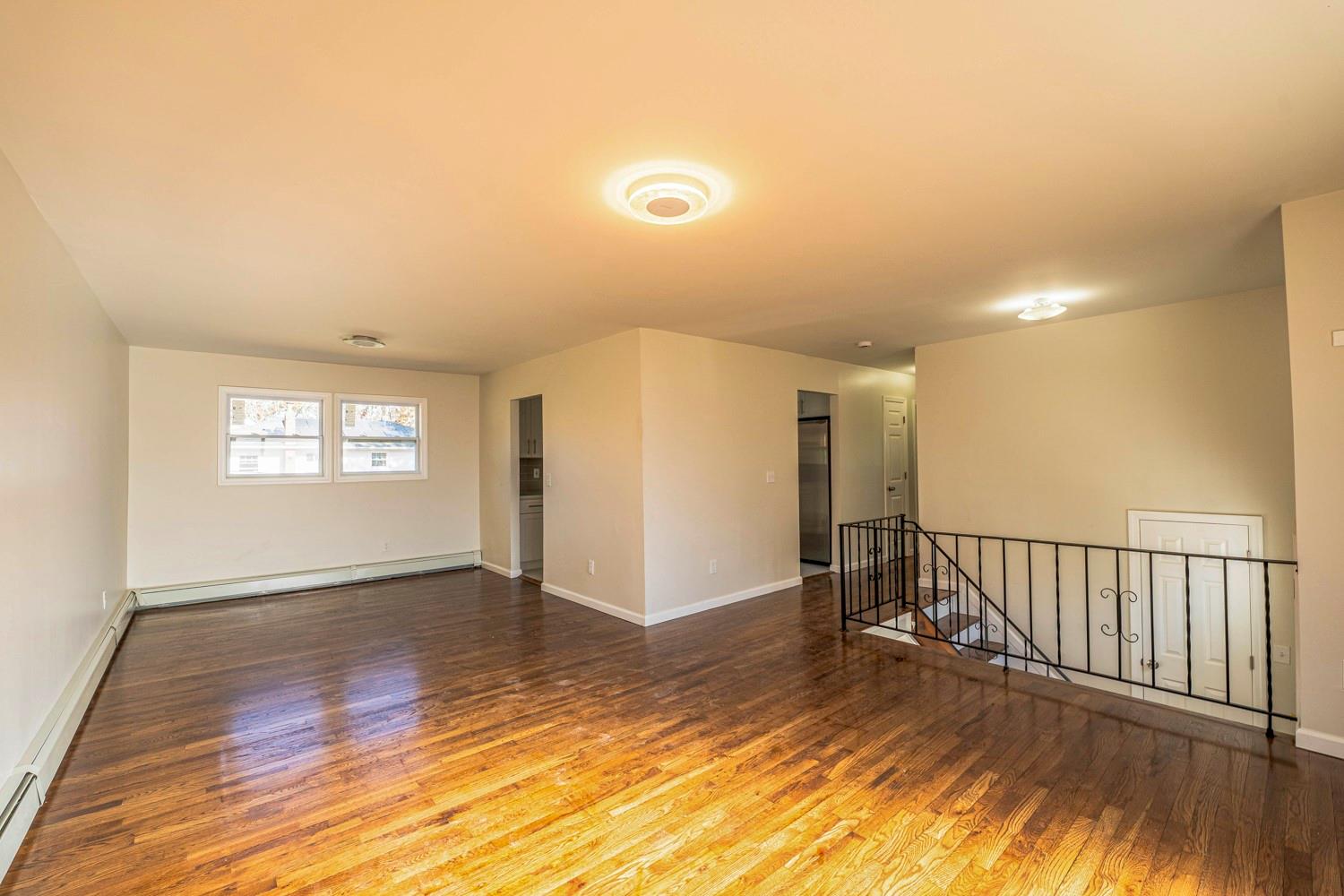 #7 photo, 55 Glenmalure Street, Amityville , NY 11701