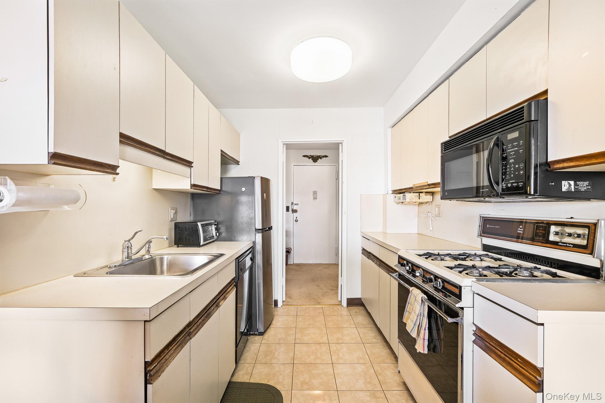 #11 photo, 103 Gedney Street, Nyack , NY 10960