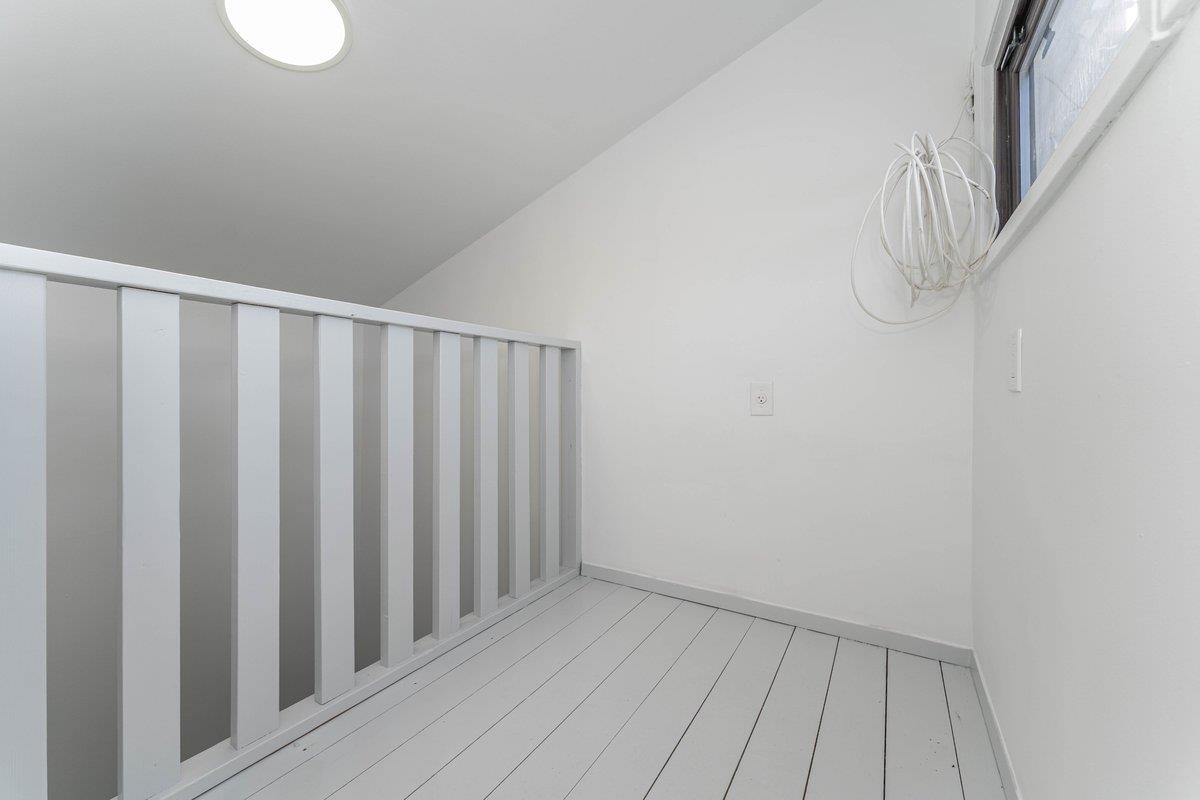 #10 photo, 121-33 5th Avenue, 皇后區 大學點 College Point , NY 11356